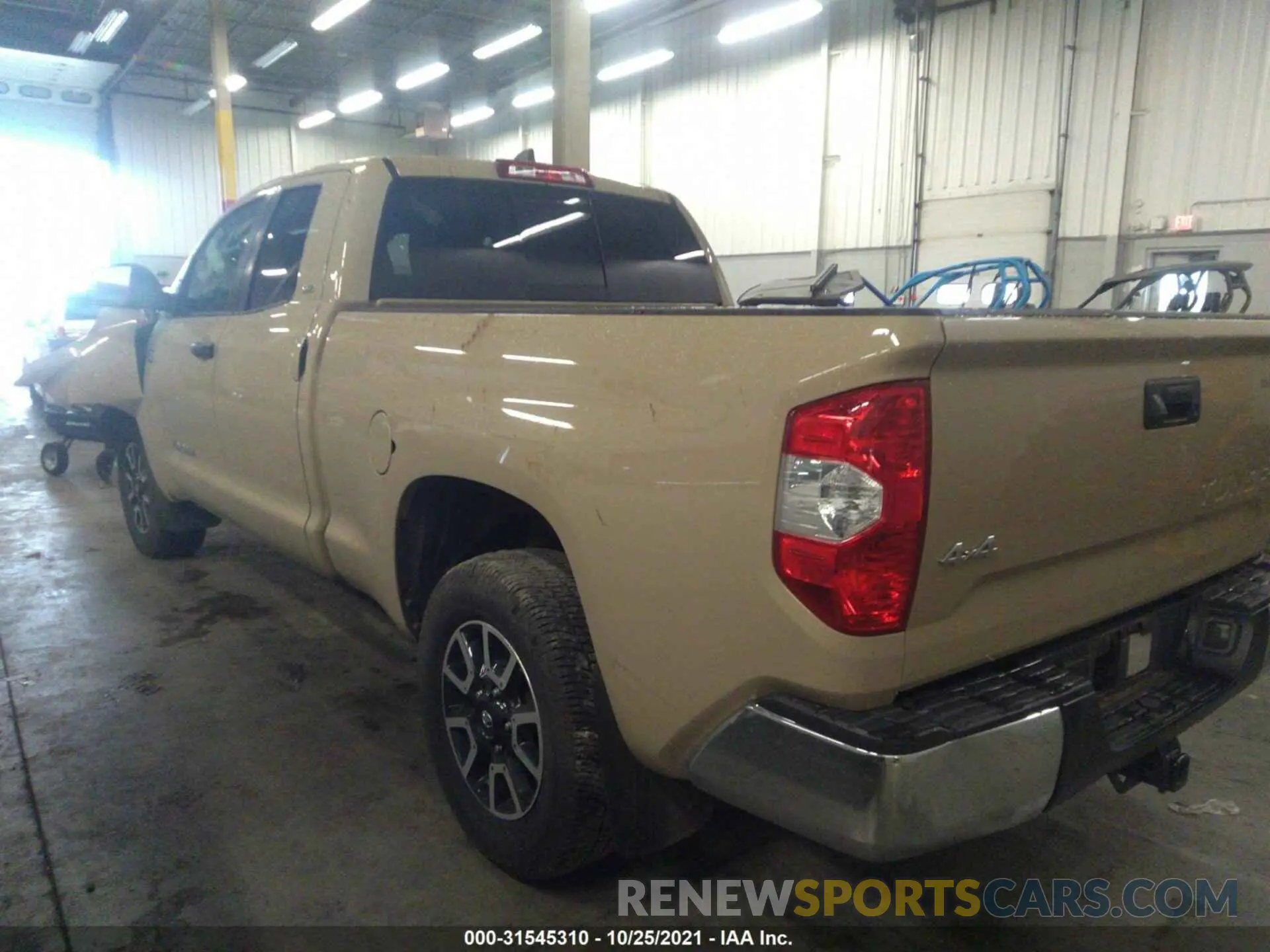 3 fotografías del automóvil dañado 5TFUY5F11LX914888 TOYOTA TUNDRA 4WD 2020