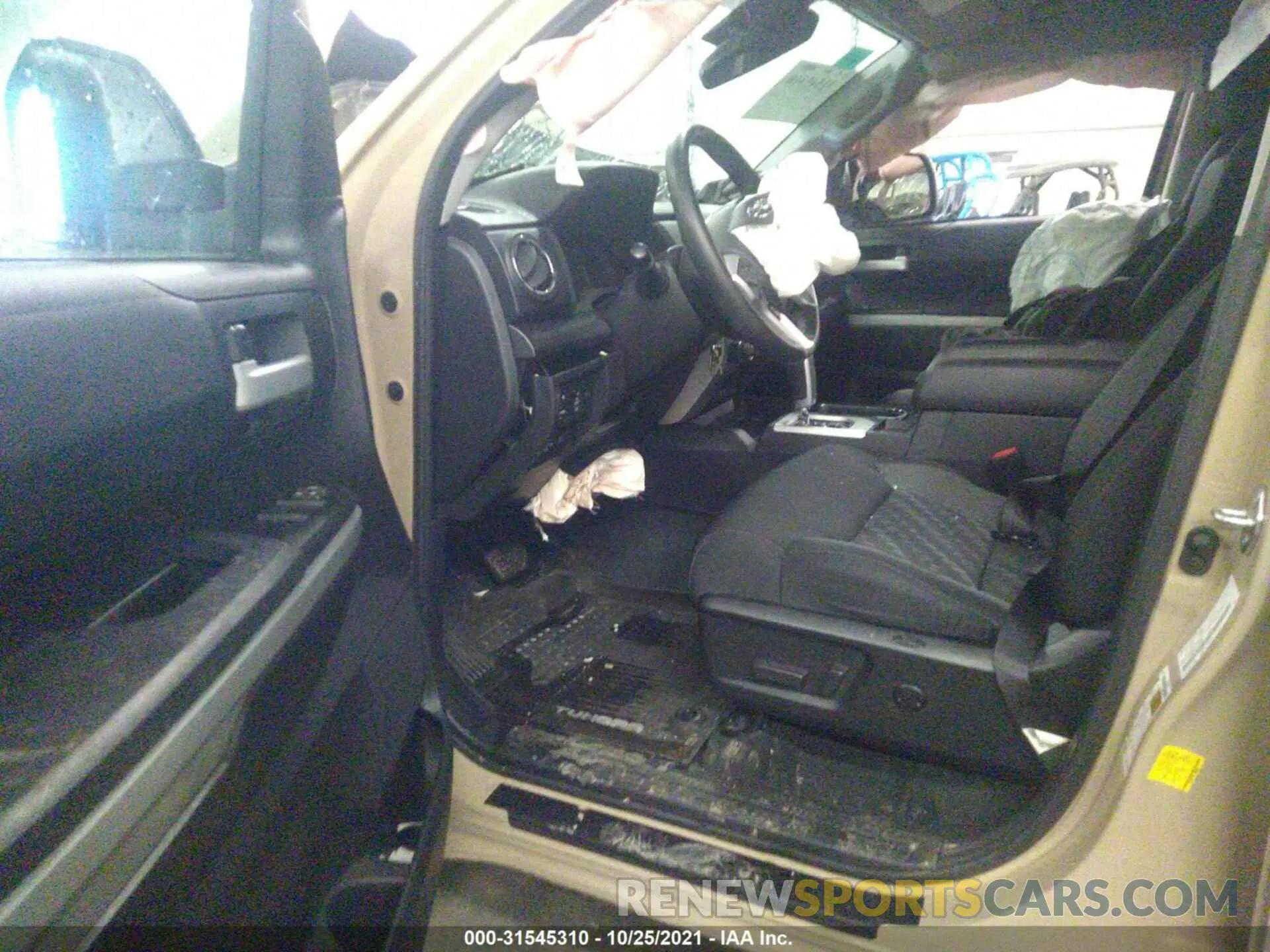 5 fotografías del automóvil dañado 5TFUY5F11LX914888 TOYOTA TUNDRA 4WD 2020