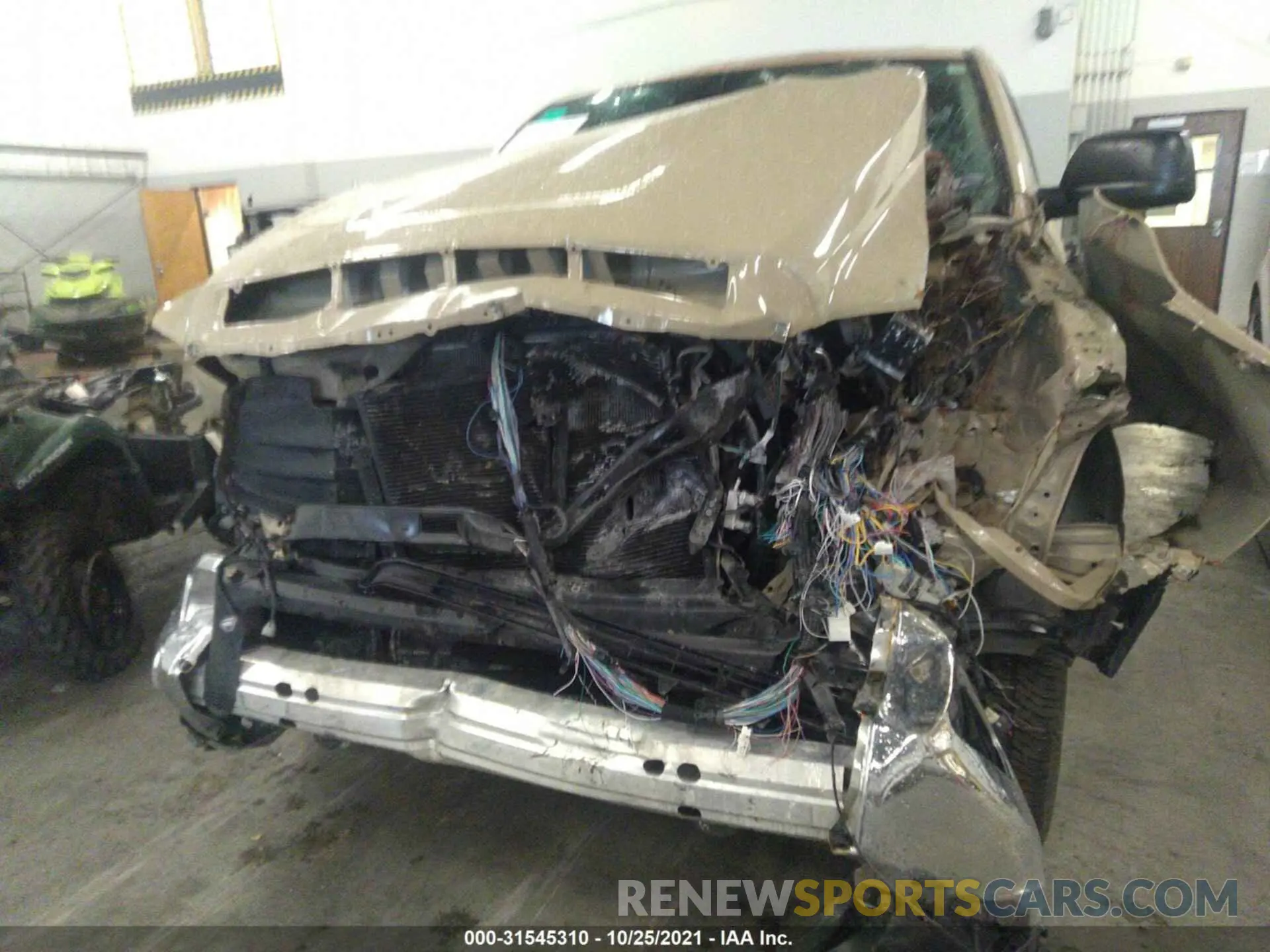6 fotografías del automóvil dañado 5TFUY5F11LX914888 TOYOTA TUNDRA 4WD 2020