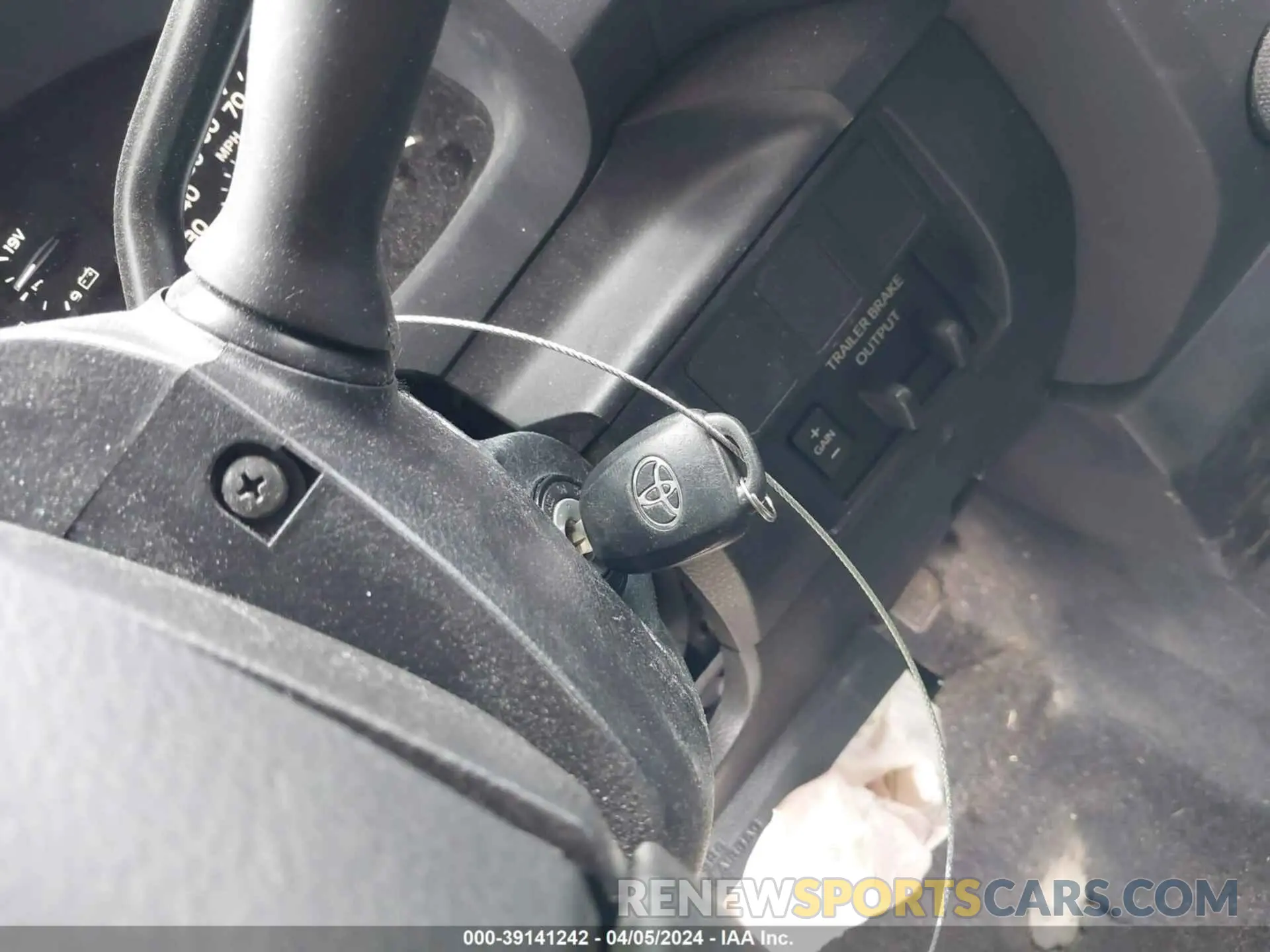 11 fotografías del automóvil dañado 5TFUY5F11LX927267 TOYOTA TUNDRA 4WD 2020