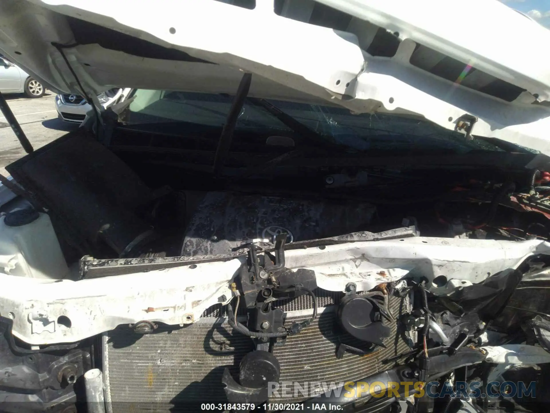 10 fotografías del automóvil dañado 5TFUY5F19LX919949 TOYOTA TUNDRA 4WD 2020