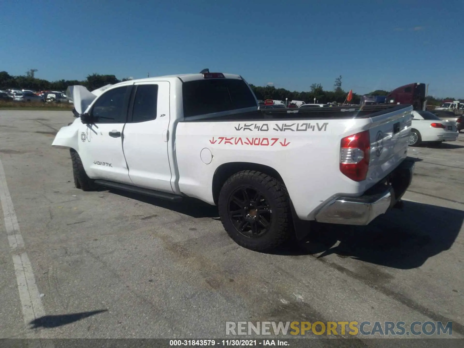 3 fotografías del automóvil dañado 5TFUY5F19LX919949 TOYOTA TUNDRA 4WD 2020
