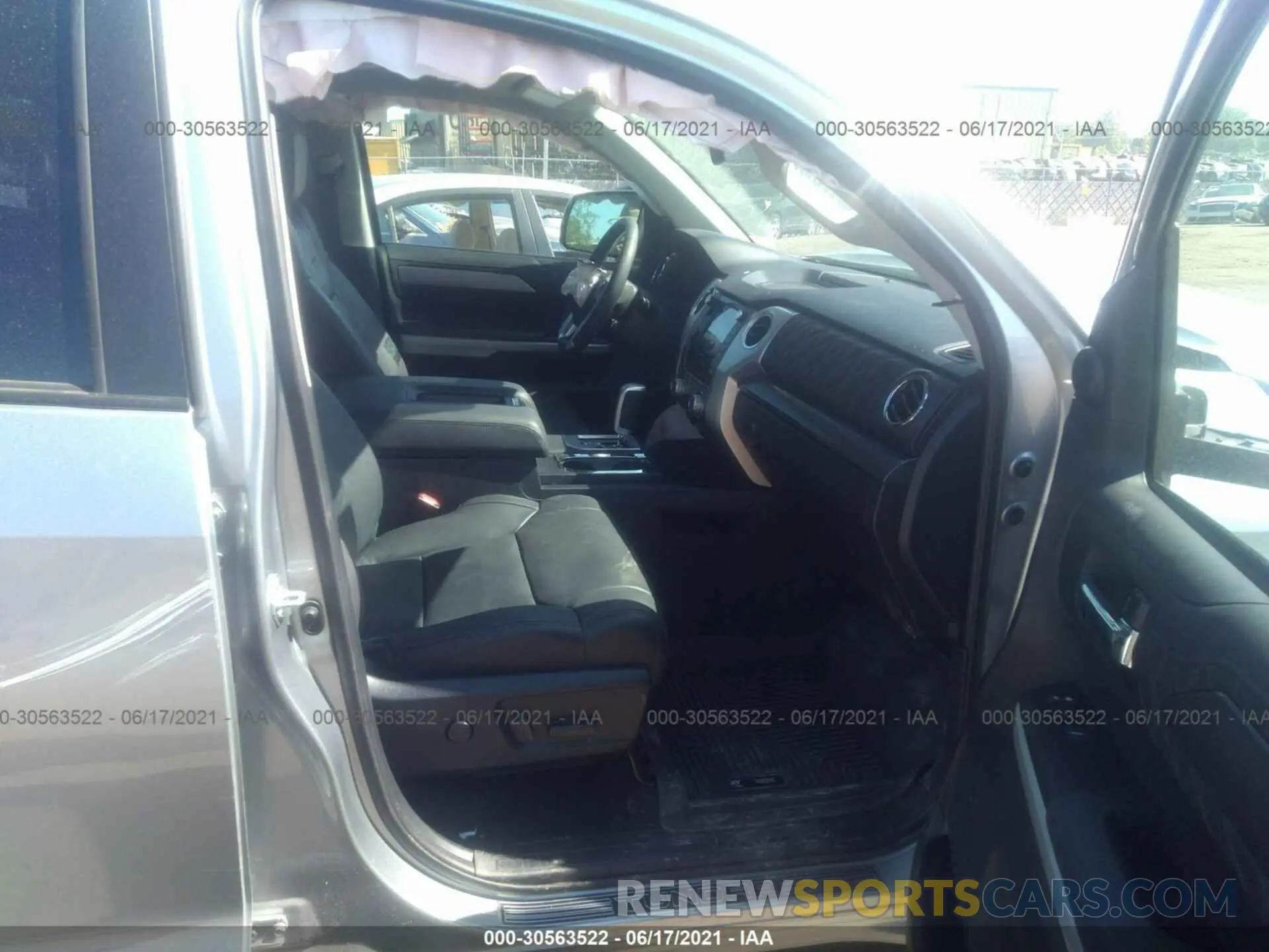 5 fotografías del automóvil dañado 5TFAY5F11MX007840 TOYOTA TUNDRA 4WD 2021
