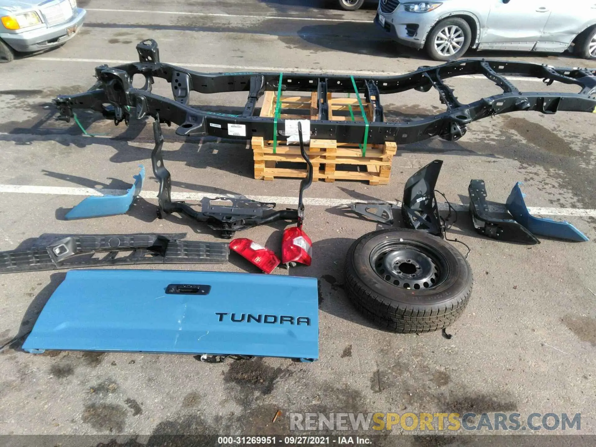 12 fotografías del automóvil dañado 5TFDY5F15MX015825 TOYOTA TUNDRA 4WD 2021