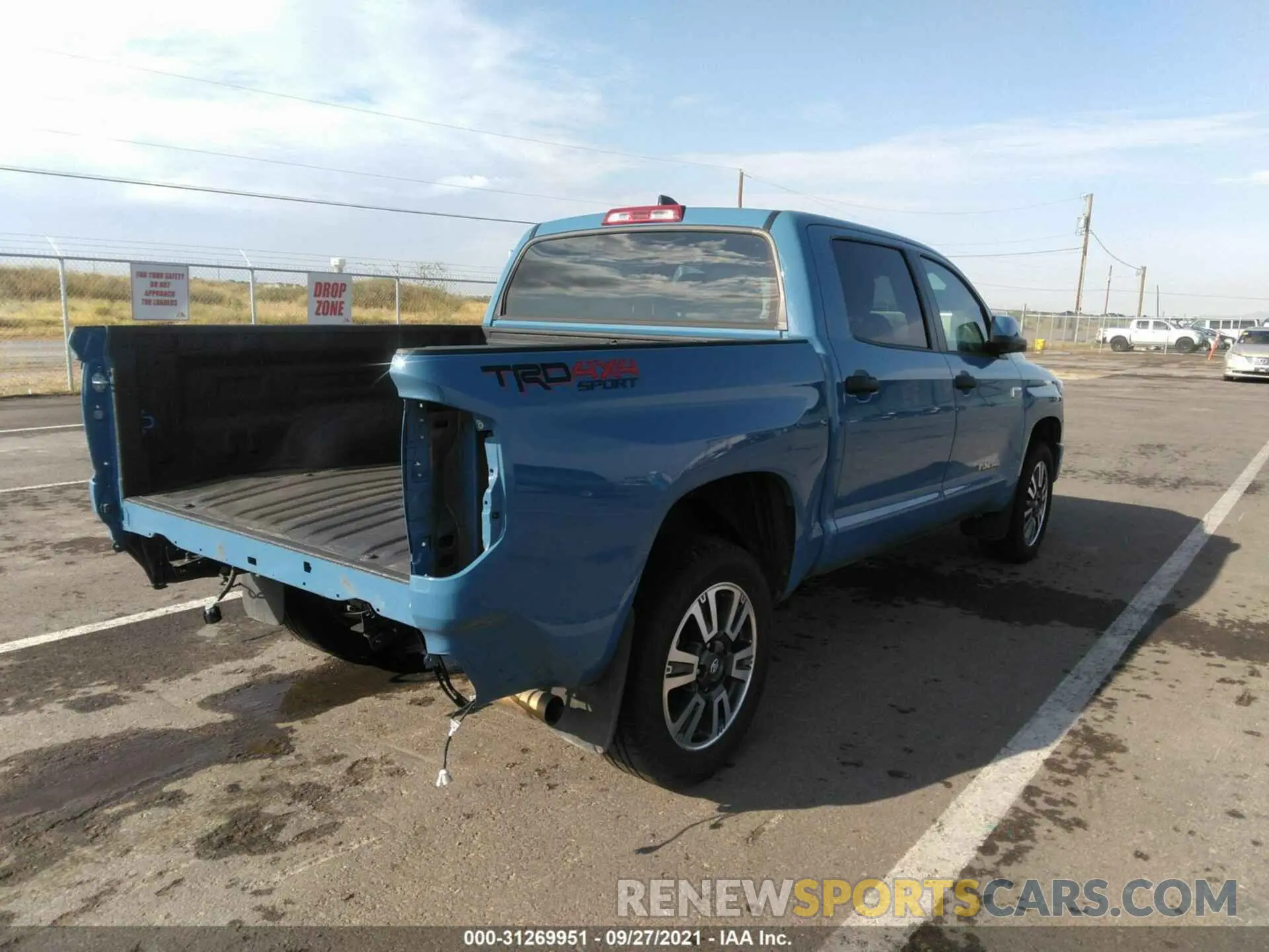 4 fotografías del automóvil dañado 5TFDY5F15MX015825 TOYOTA TUNDRA 4WD 2021