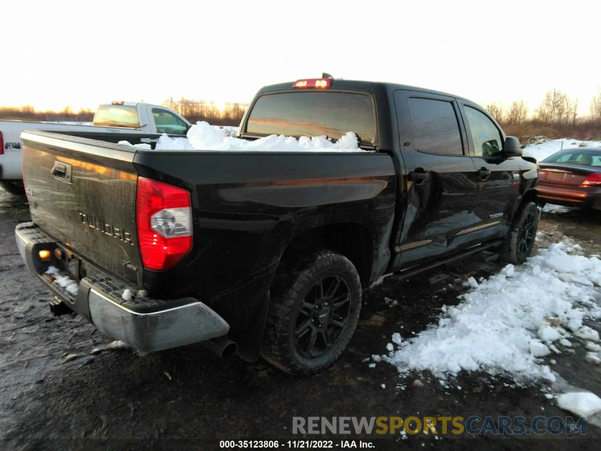 4 fotografías del automóvil dañado 5TFDY5F16MX971122 TOYOTA TUNDRA 4WD 2021