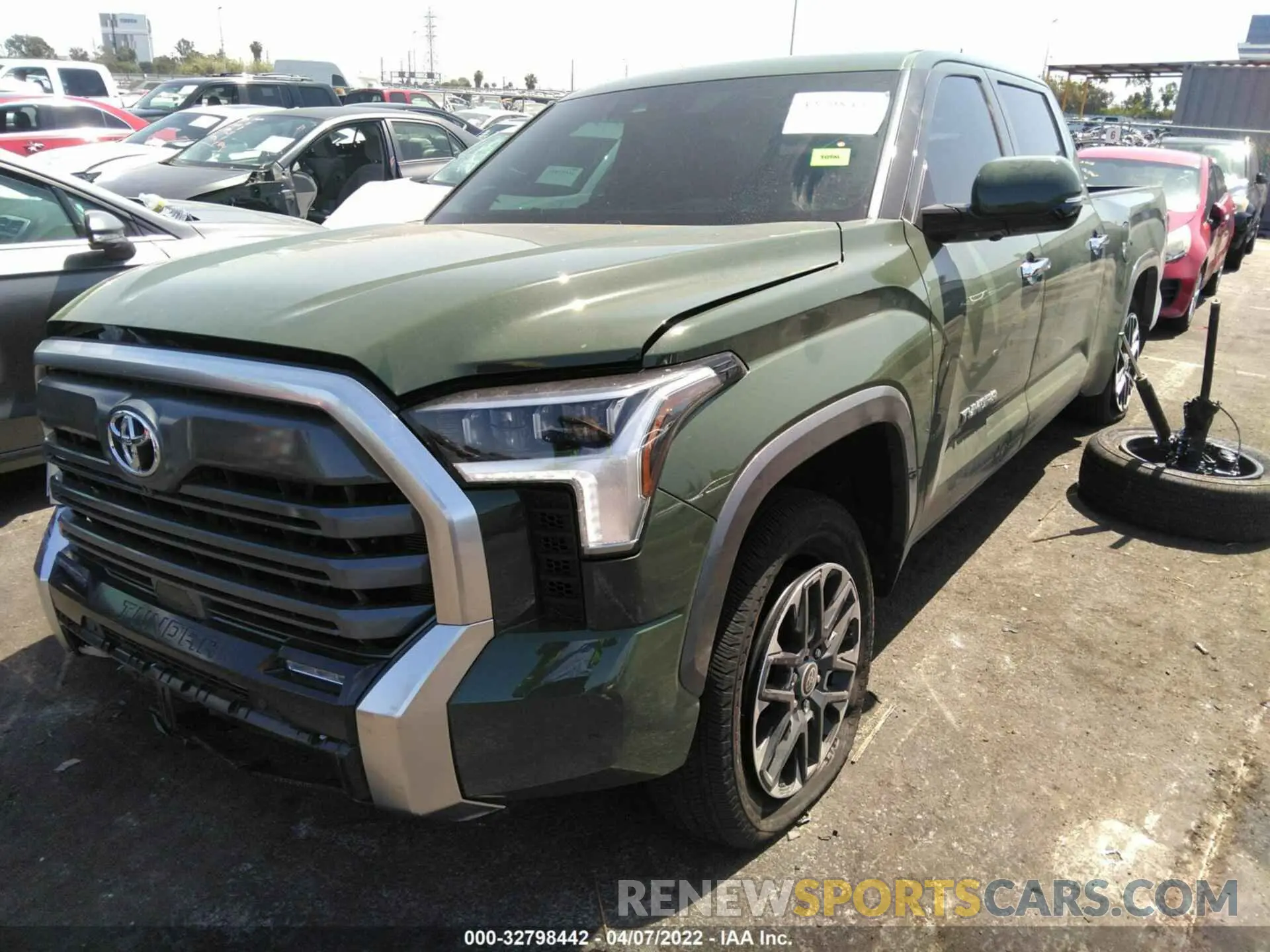 2 fotografías del automóvil dañado 5TFJA5EC5NX002441 TOYOTA TUNDRA 4WD 2022