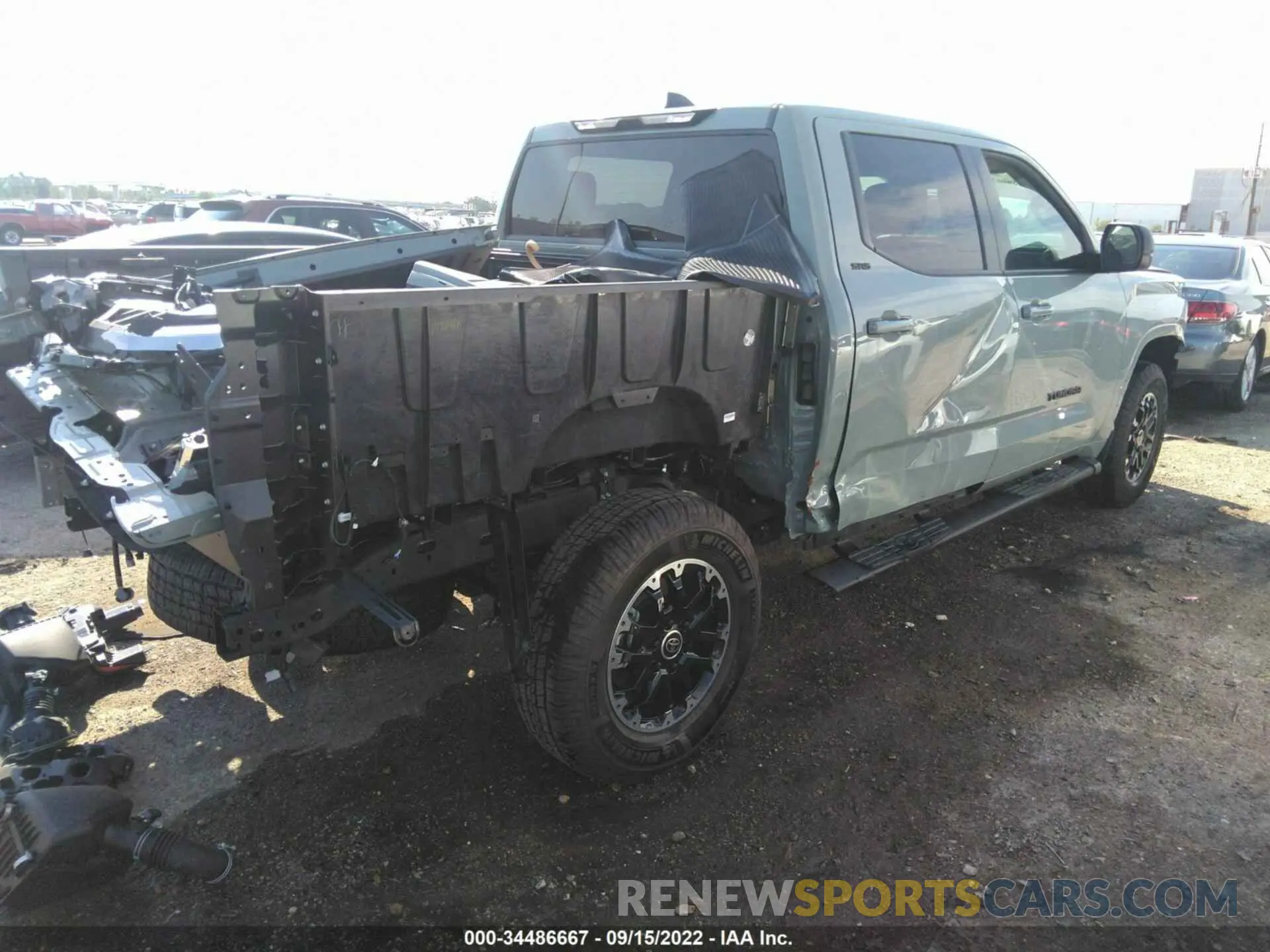 4 fotografías del automóvil dañado 5TFLA5DB5NX025770 TOYOTA TUNDRA 4WD 2022