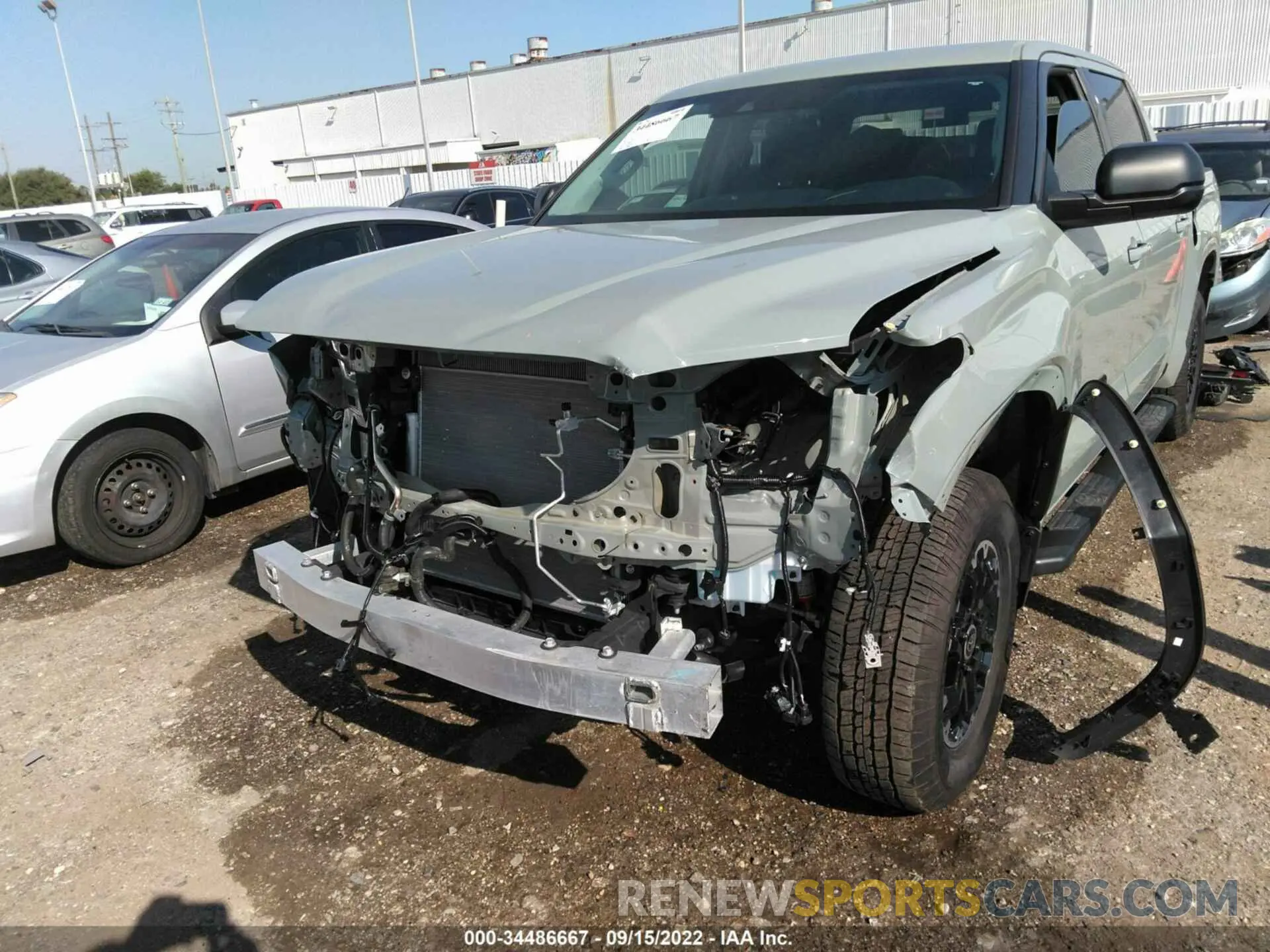 5 fotografías del automóvil dañado 5TFLA5DB5NX025770 TOYOTA TUNDRA 4WD 2022