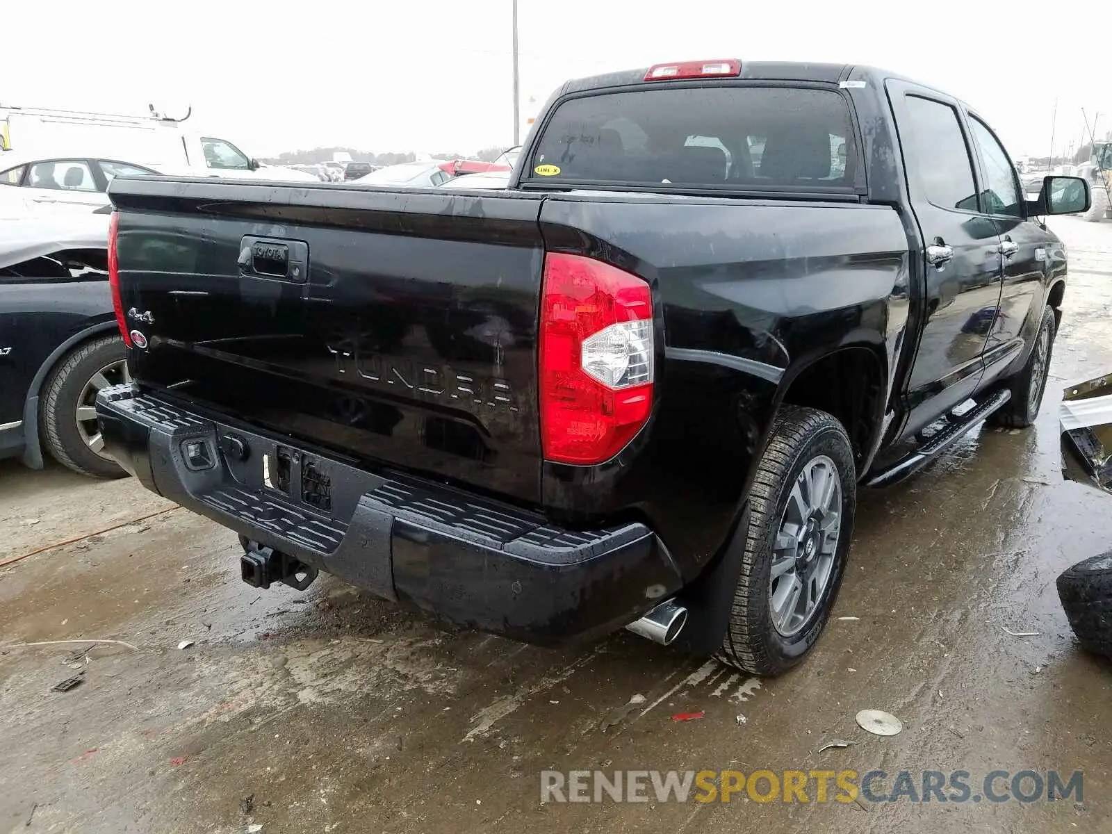 4 fotografías del automóvil dañado 5TFAY5F19KX823210 TOYOTA TUNDRA CRE 2019
