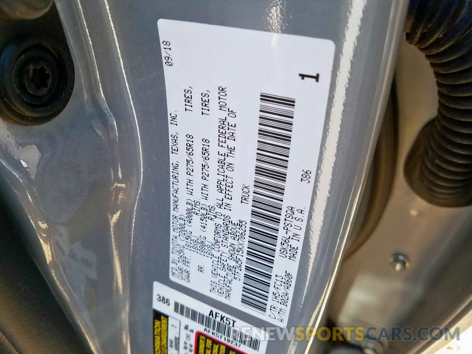 10 fotografías del automóvil dañado 5TFDW5F15KX786255 TOYOTA TUNDRA CRE 2019