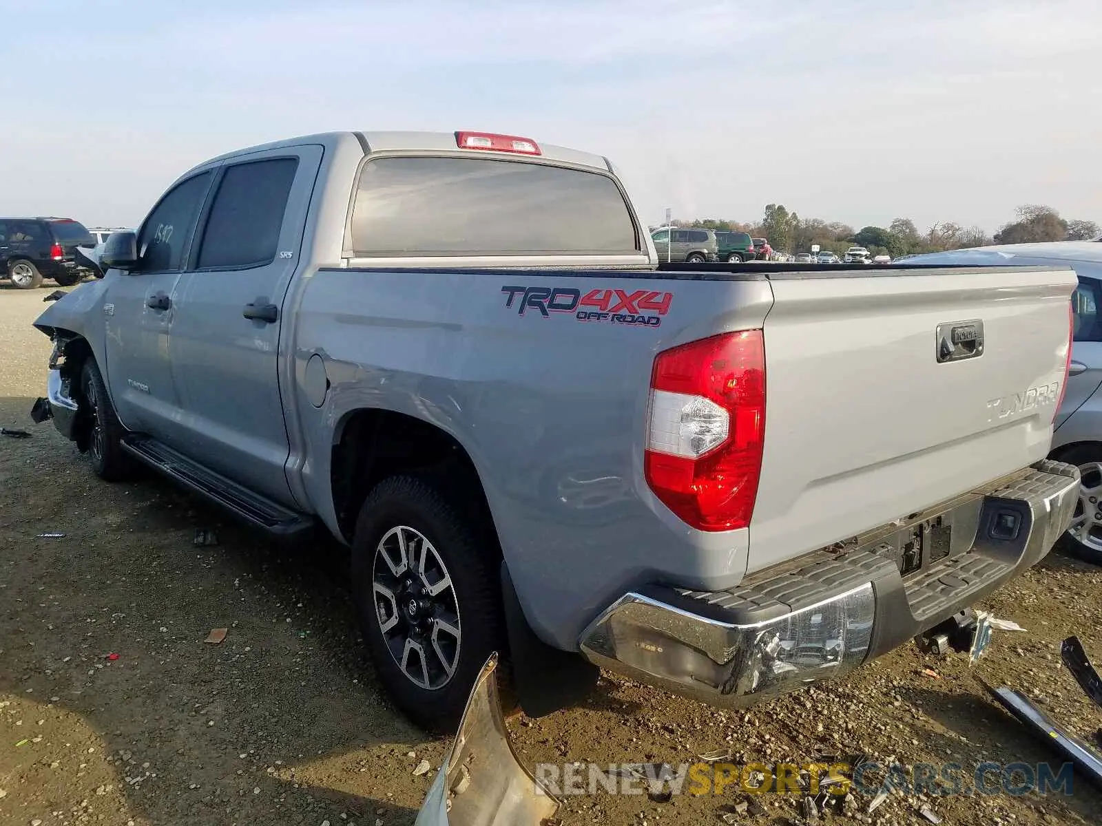 3 fotografías del automóvil dañado 5TFDY5F13KX842526 TOYOTA TUNDRA CRE 2019