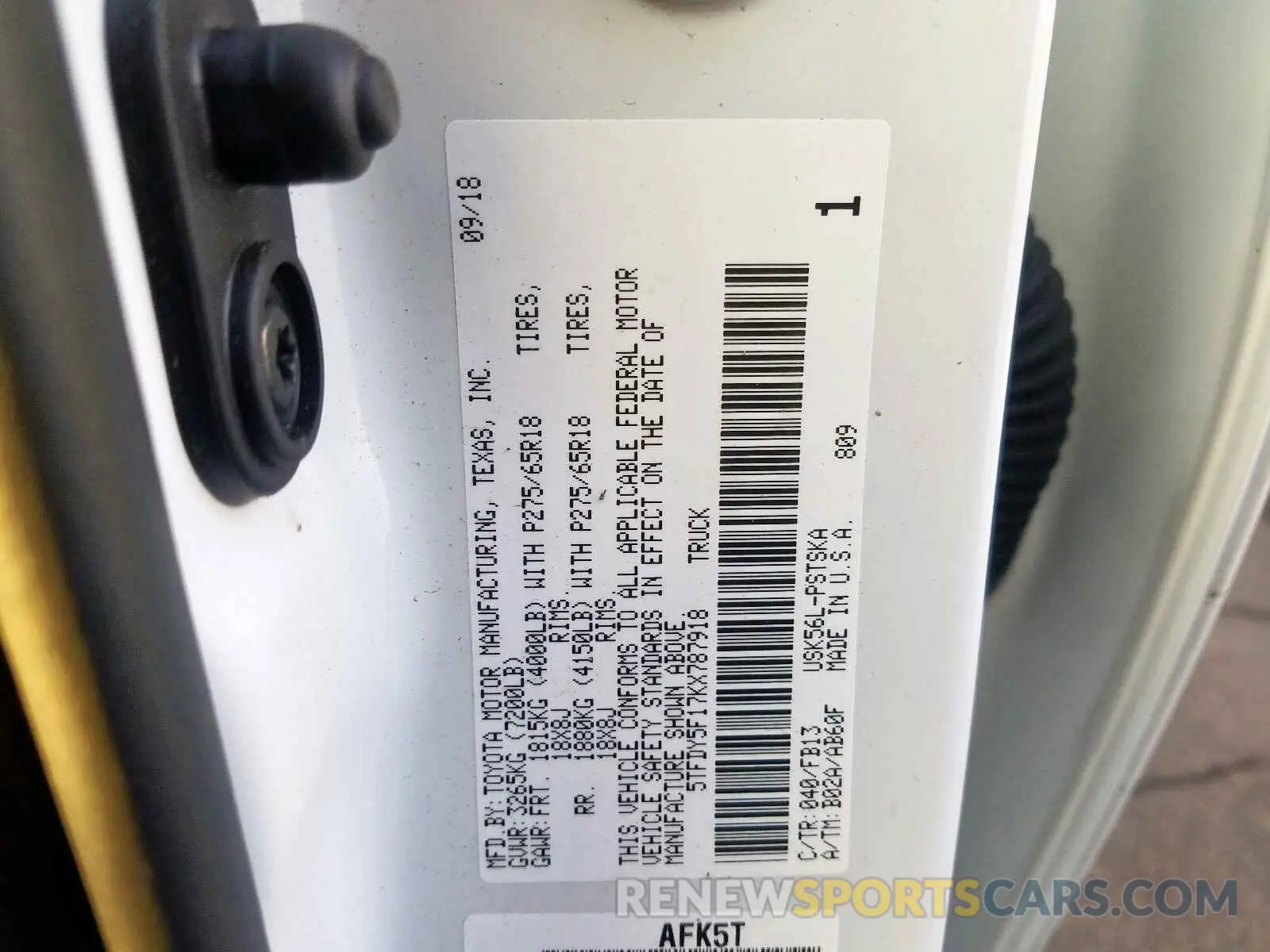10 fotografías del automóvil dañado 5TFDY5F17KX787918 TOYOTA TUNDRA CRE 2019