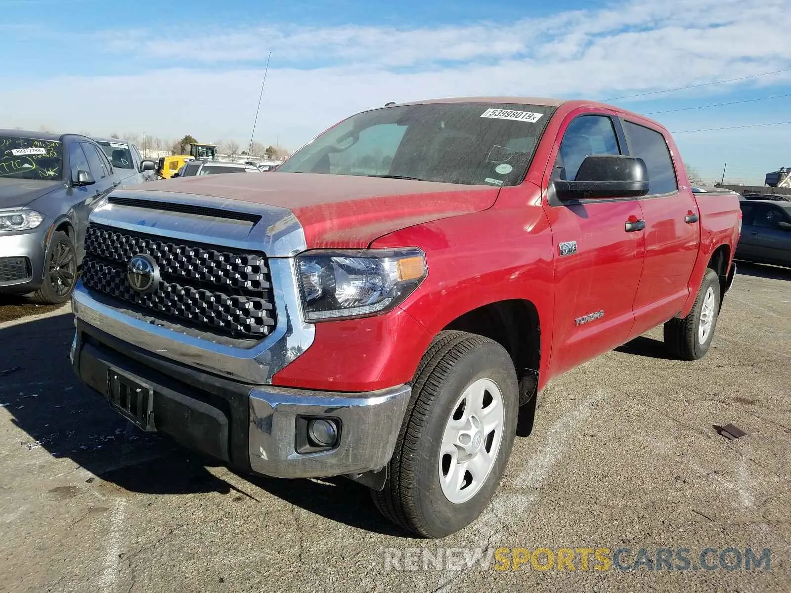 2 fotografías del automóvil dañado 5TFDY5F19KX831899 TOYOTA TUNDRA CRE 2019