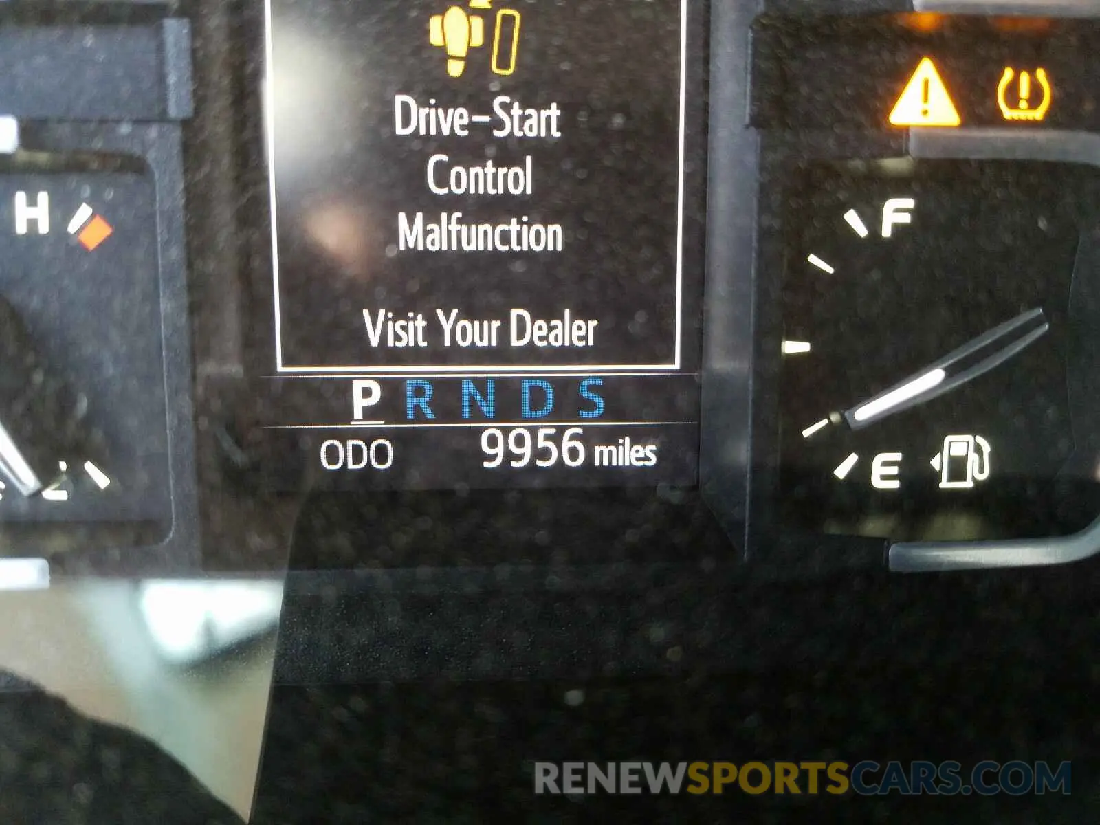 8 fotografías del automóvil dañado 5TFDY5F19KX831899 TOYOTA TUNDRA CRE 2019