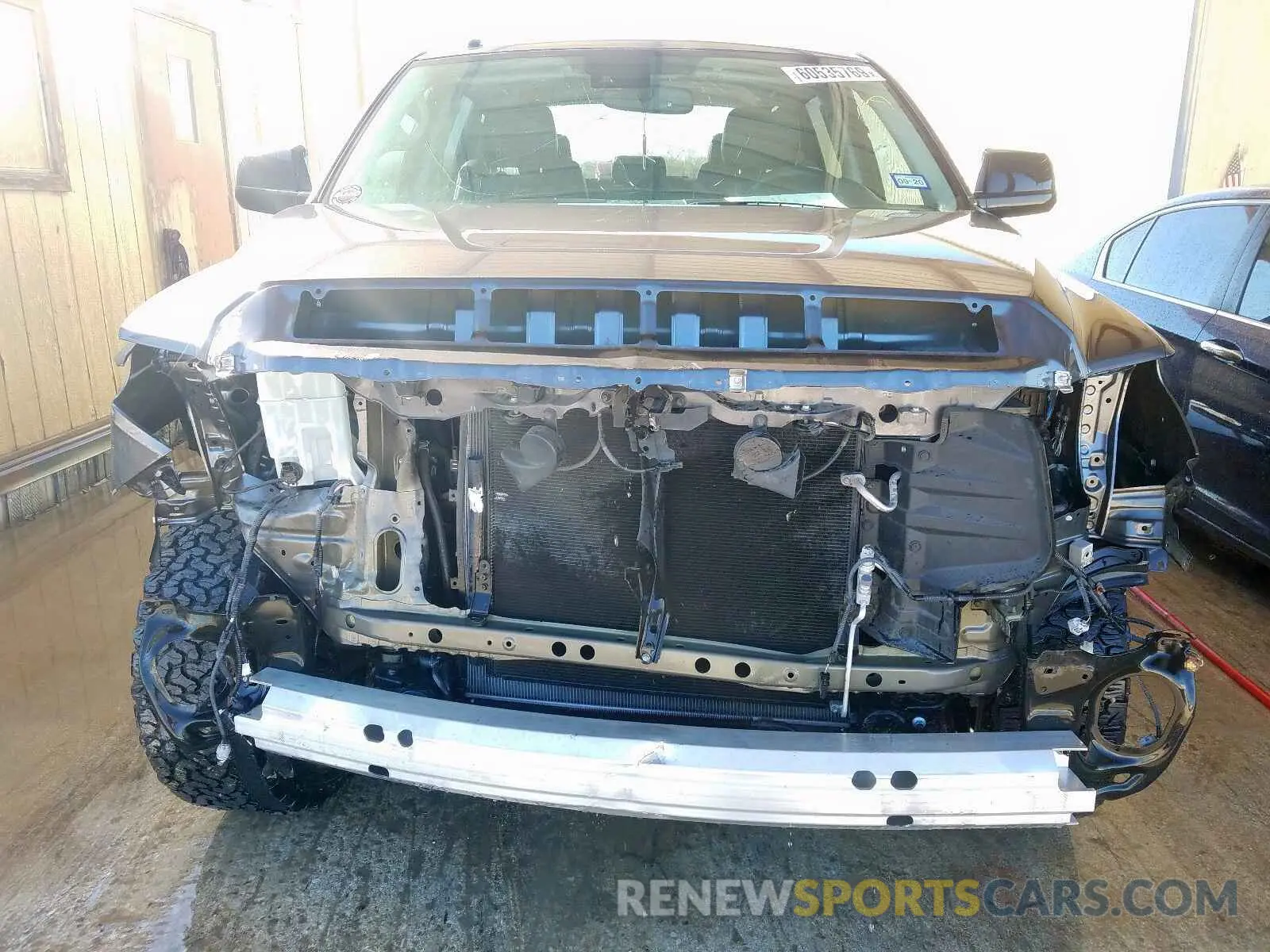 9 fotografías del automóvil dañado 5TFEM5F15KX134682 TOYOTA TUNDRA CRE 2019
