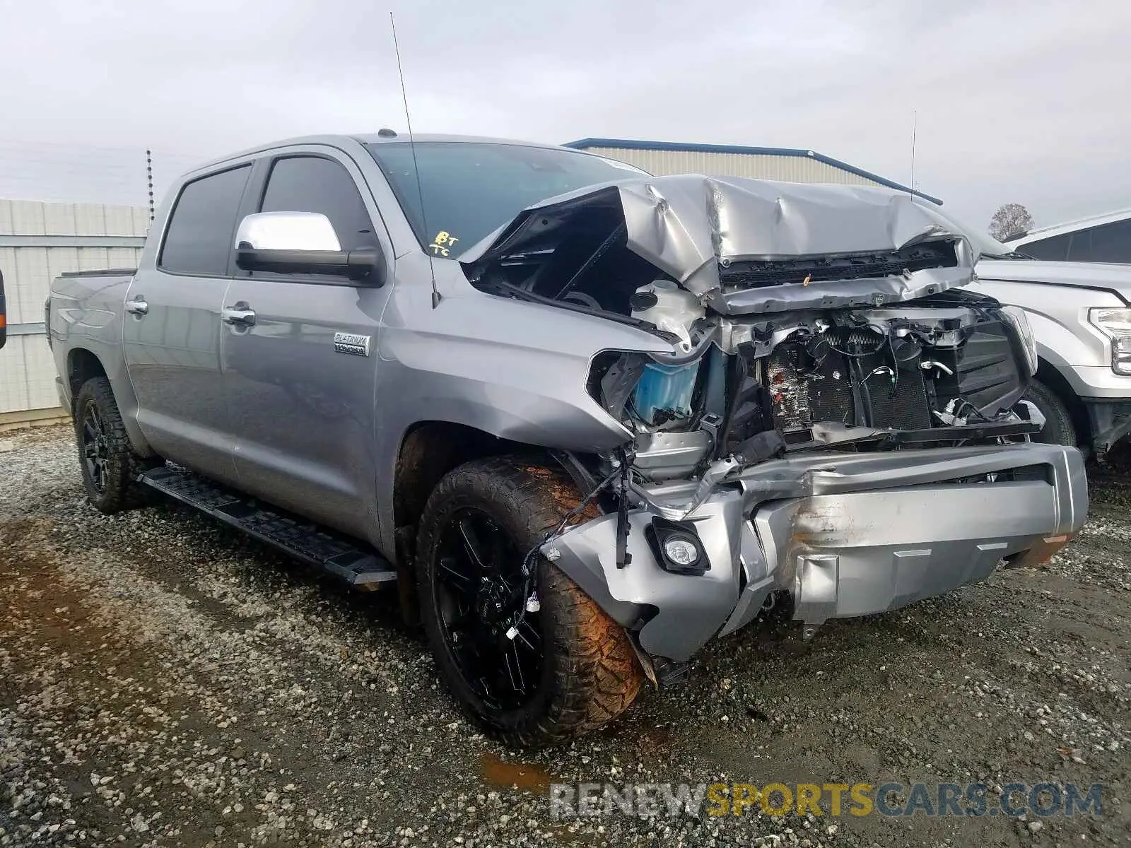 1 fotografías del automóvil dañado 5TFGY5F18KX250598 TOYOTA TUNDRA CRE 2019
