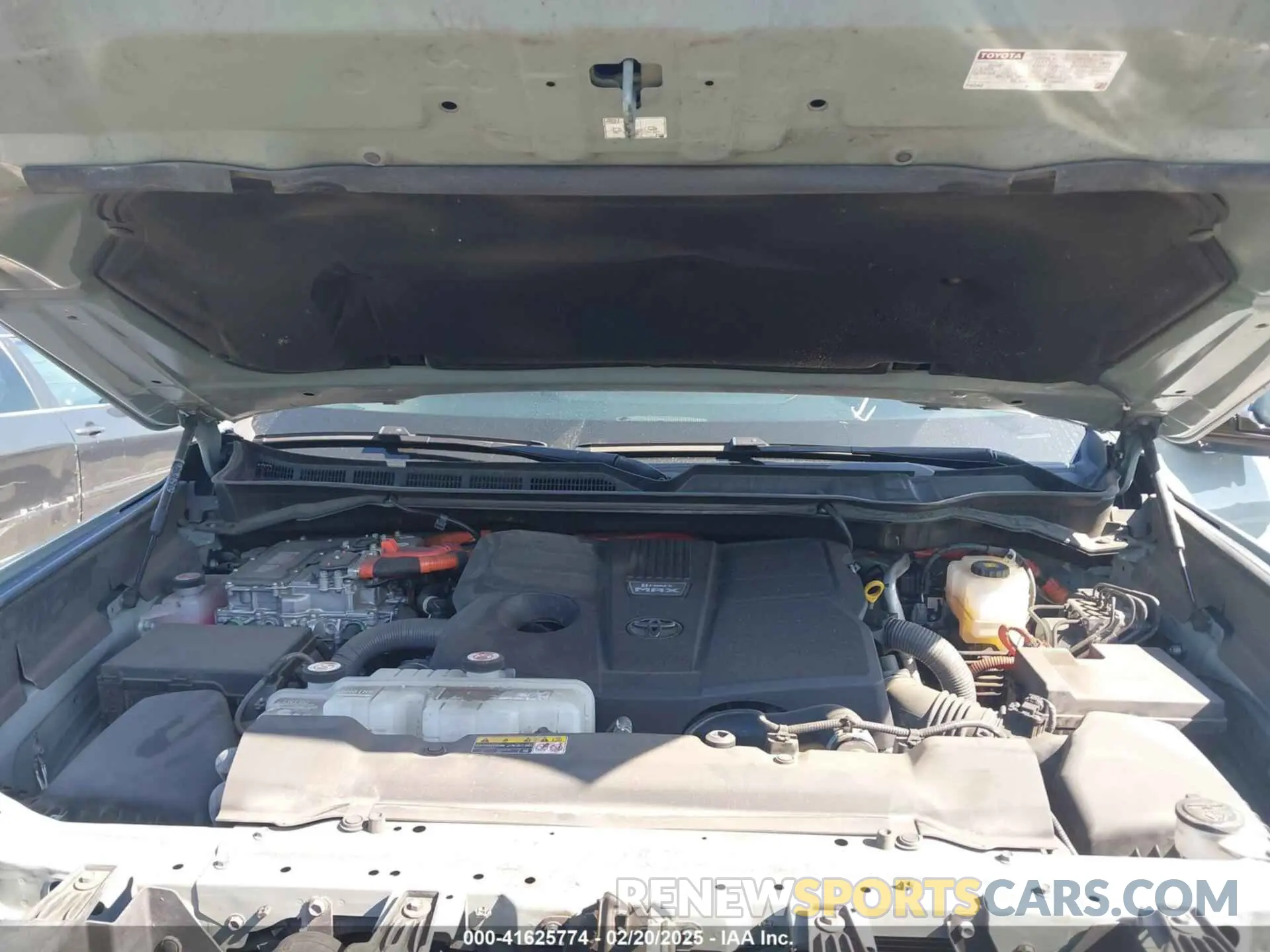 10 fotografías del automóvil dañado 5TFJC5EC9NX001528 TOYOTA TUNDRA HYBRID 2022