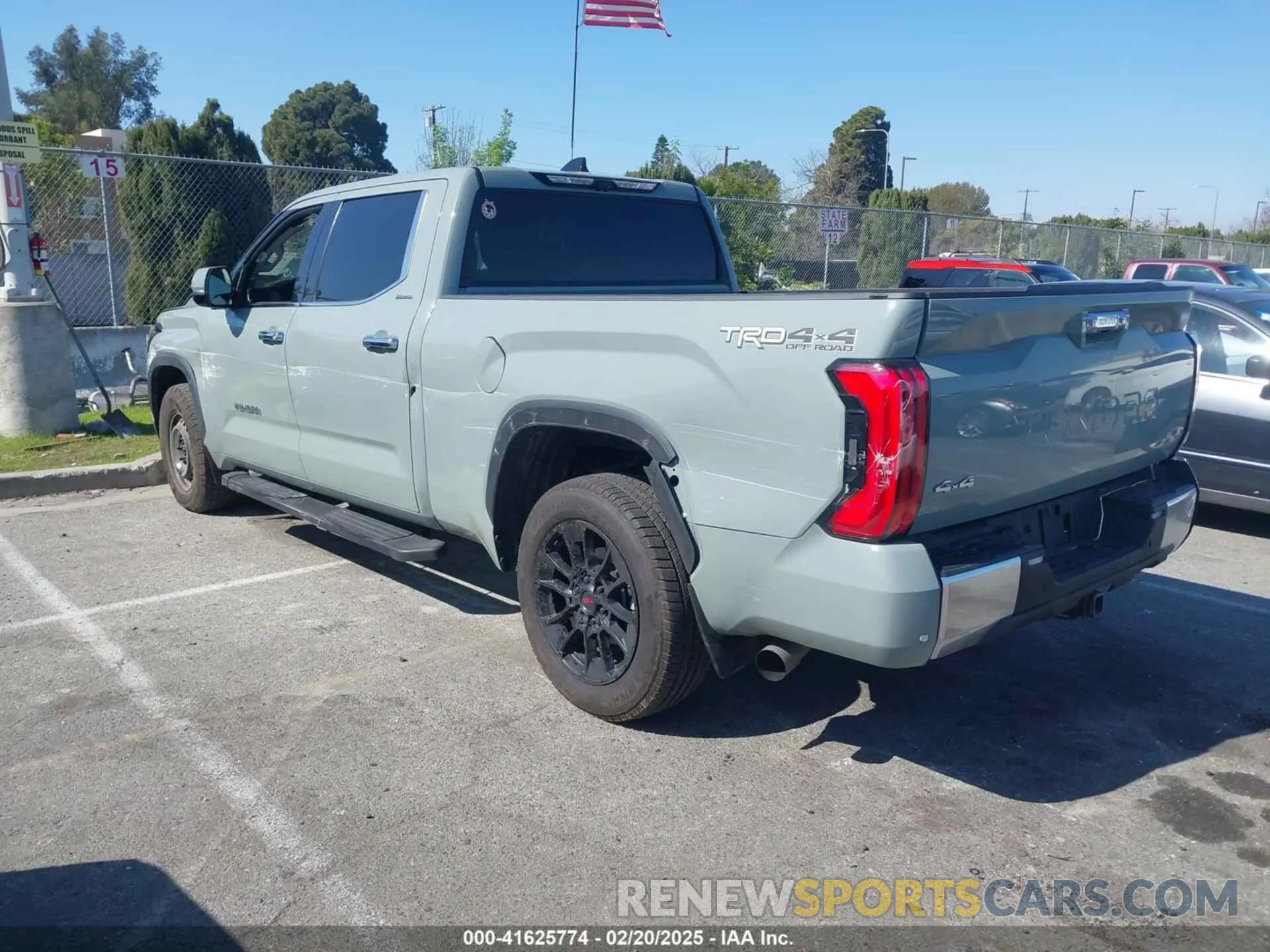 3 fotografías del automóvil dañado 5TFJC5EC9NX001528 TOYOTA TUNDRA HYBRID 2022