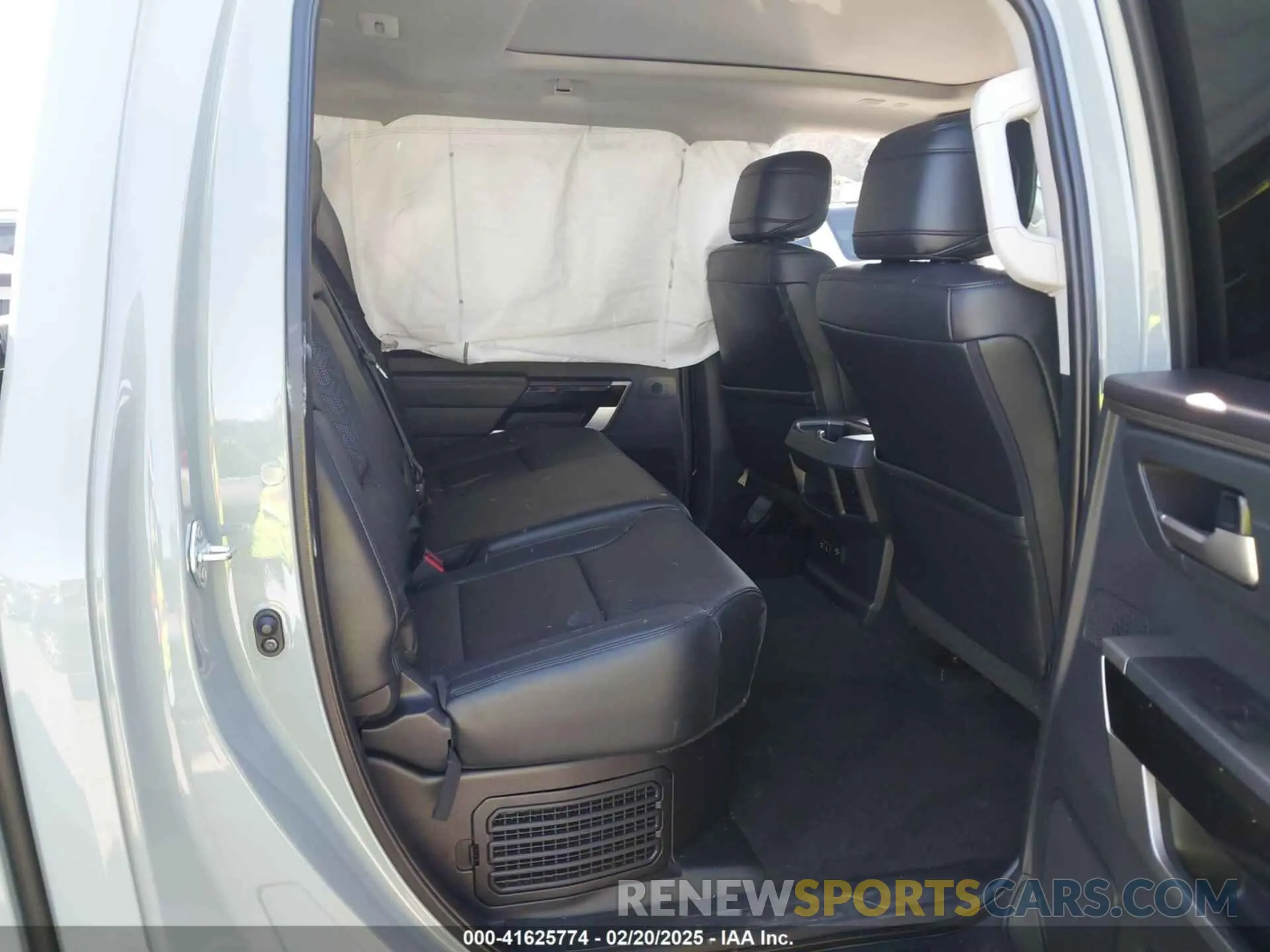 8 fotografías del automóvil dañado 5TFJC5EC9NX001528 TOYOTA TUNDRA HYBRID 2022