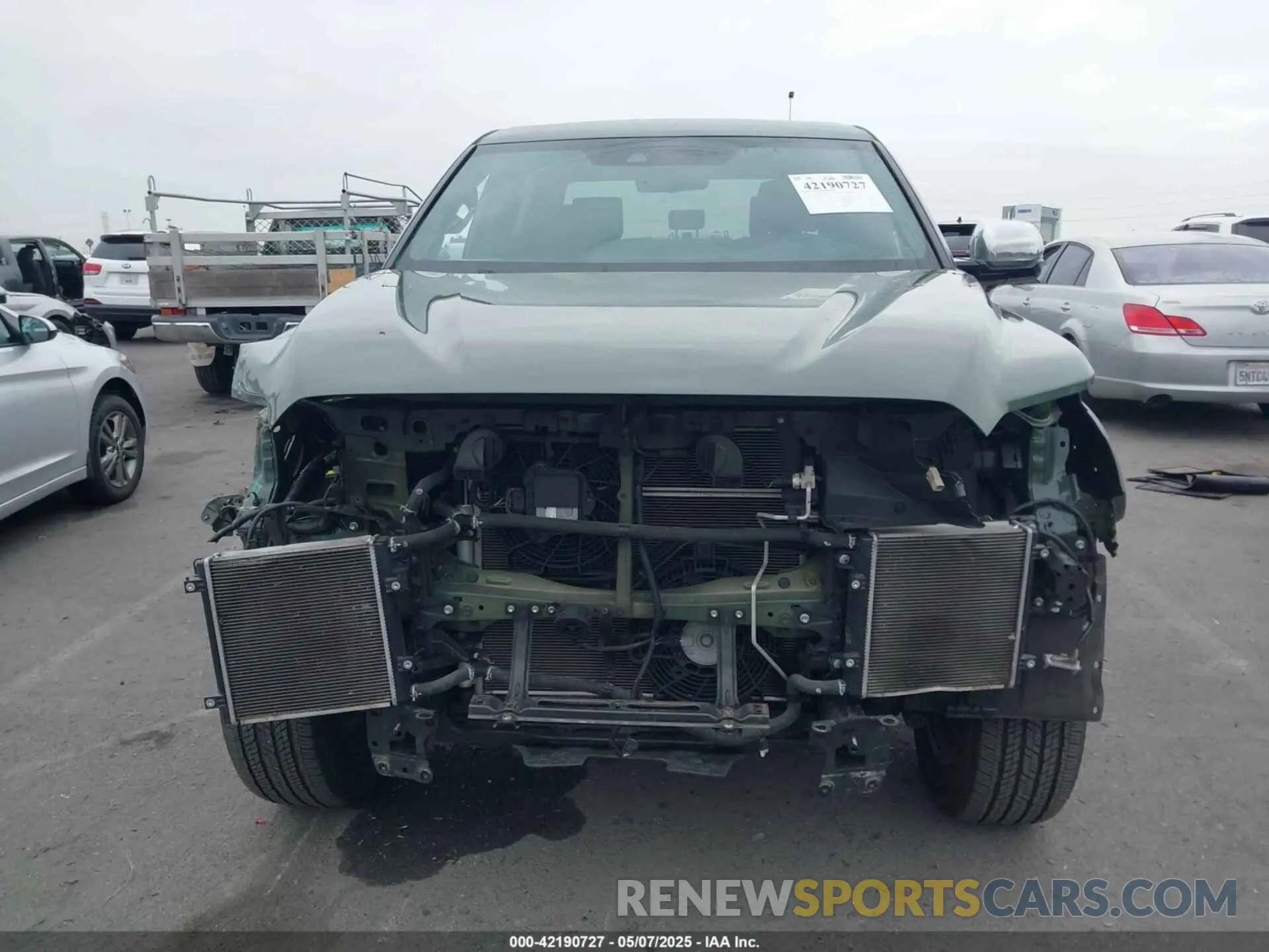 13 fotografías del automóvil dañado 5TFMC5EC9NX001199 TOYOTA TUNDRA HYBRID 2022