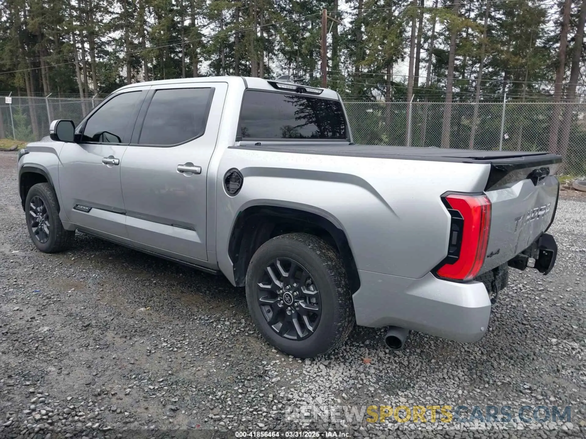3 fotografías del automóvil dañado 5TFNC5DB8NX007430 TOYOTA TUNDRA HYBRID 2022