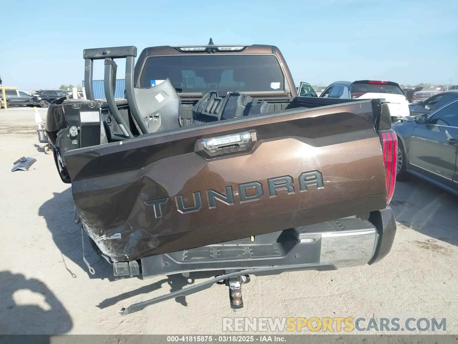 16 fotografías del automóvil dañado 5TFMC5DB3PX020858 TOYOTA TUNDRA HYBRID 2023