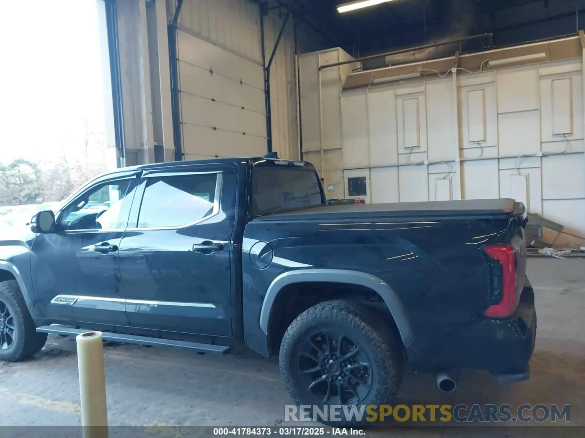 14 fotografías del automóvil dañado 5TFMC5DB6PX025214 TOYOTA TUNDRA HYBRID 2023