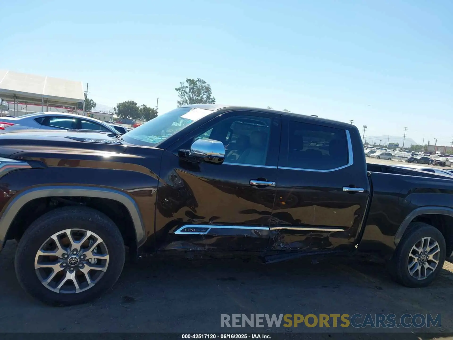 14 fotografías del automóvil dañado 5TFMC5EC1PX002690 TOYOTA TUNDRA HYBRID 2023