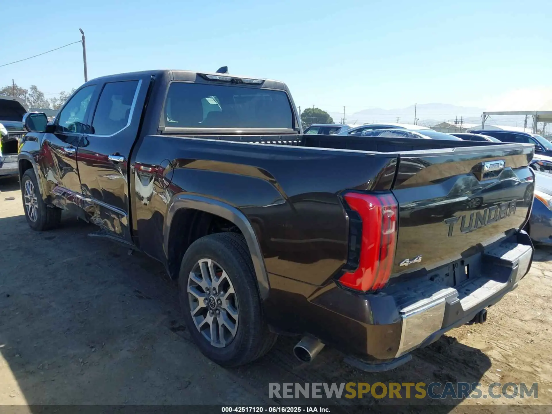 3 fotografías del automóvil dañado 5TFMC5EC1PX002690 TOYOTA TUNDRA HYBRID 2023