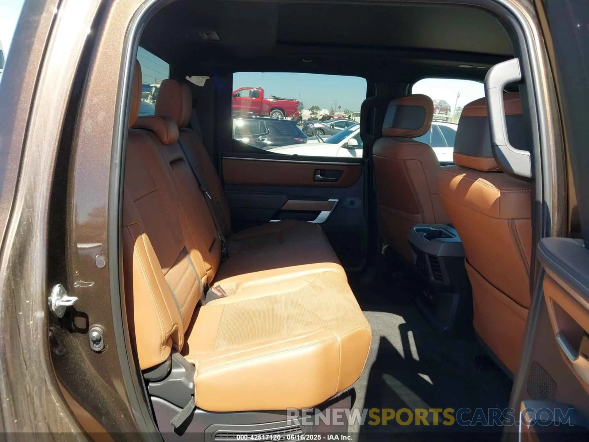 8 fotografías del automóvil dañado 5TFMC5EC1PX002690 TOYOTA TUNDRA HYBRID 2023