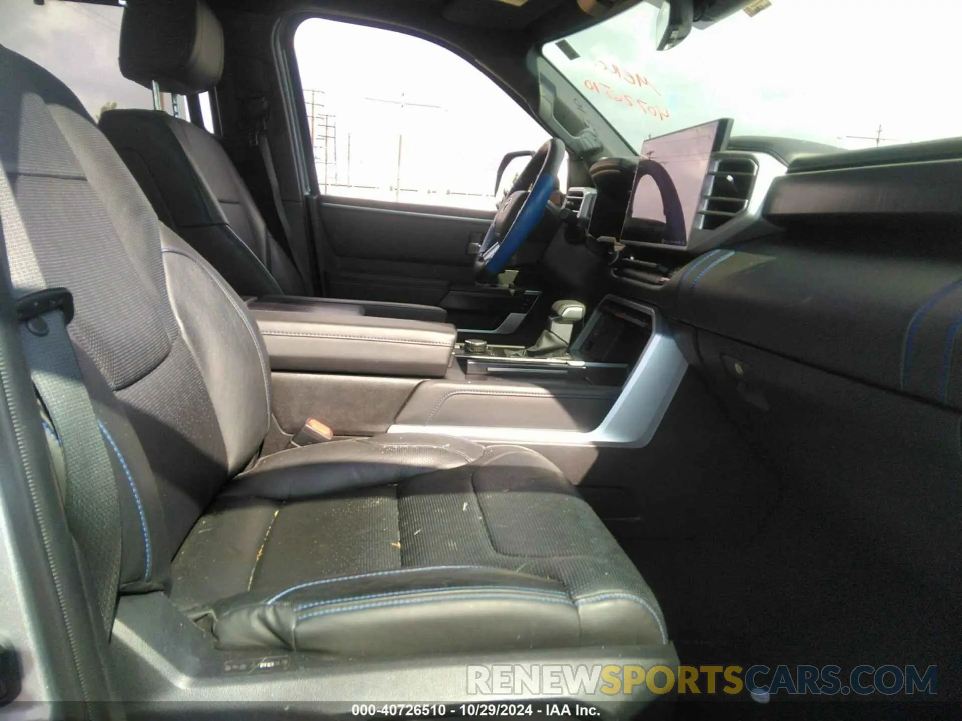 5 fotografías del automóvil dañado 5TFNC5DB4PX036944 TOYOTA TUNDRA HYBRID 2023