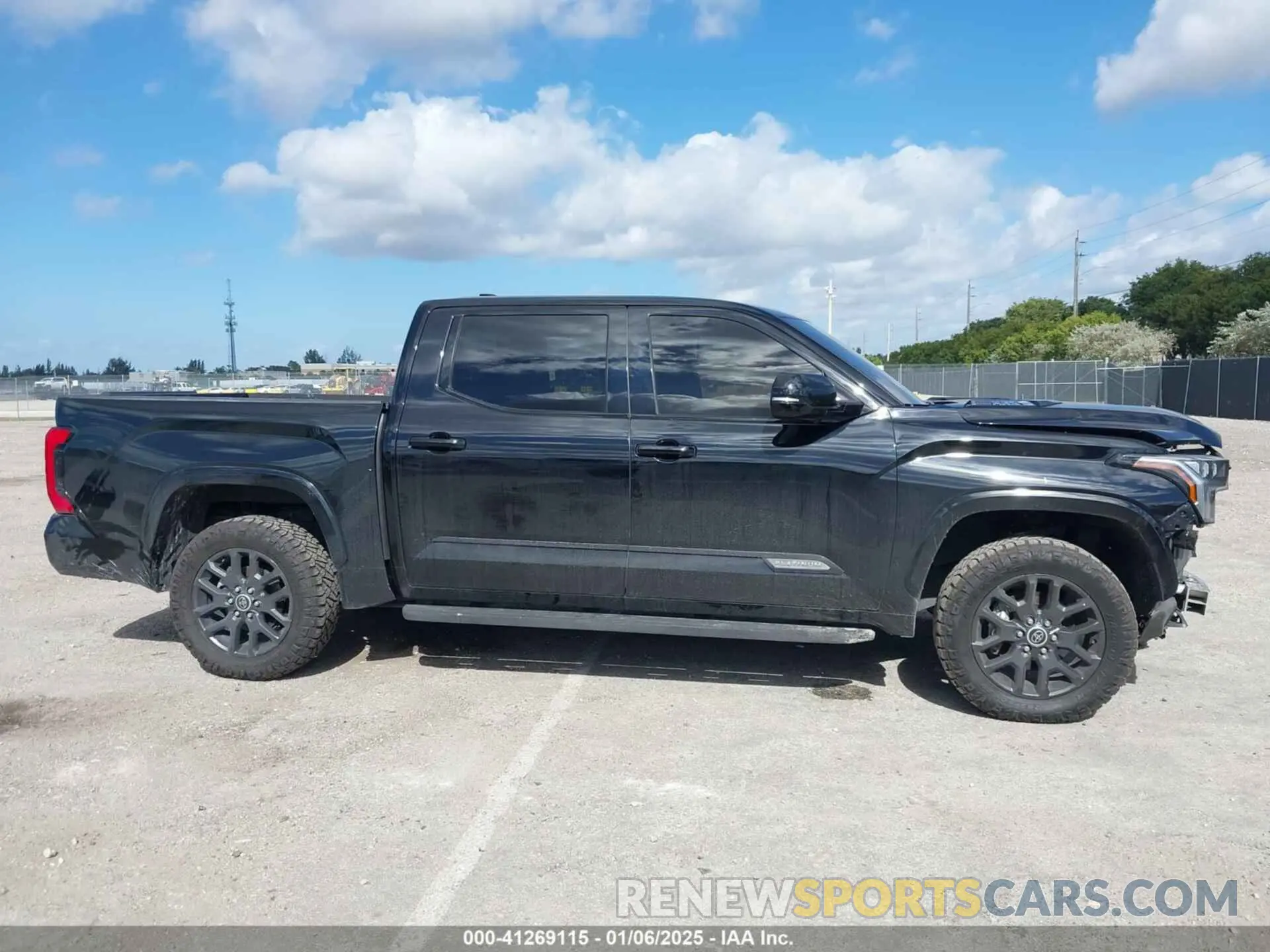 14 fotografías del automóvil dañado 5TFNC5DB5PX032708 TOYOTA TUNDRA HYBRID 2023