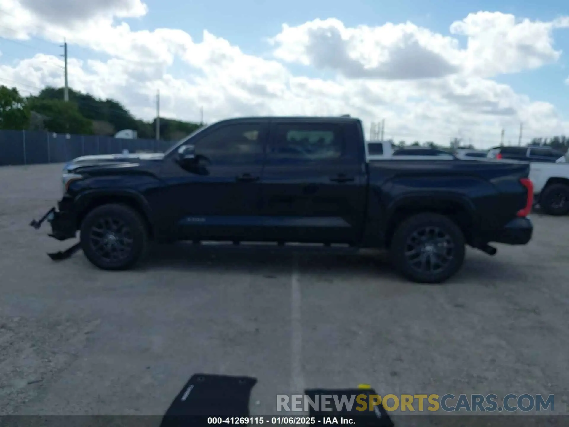 15 fotografías del automóvil dañado 5TFNC5DB5PX032708 TOYOTA TUNDRA HYBRID 2023
