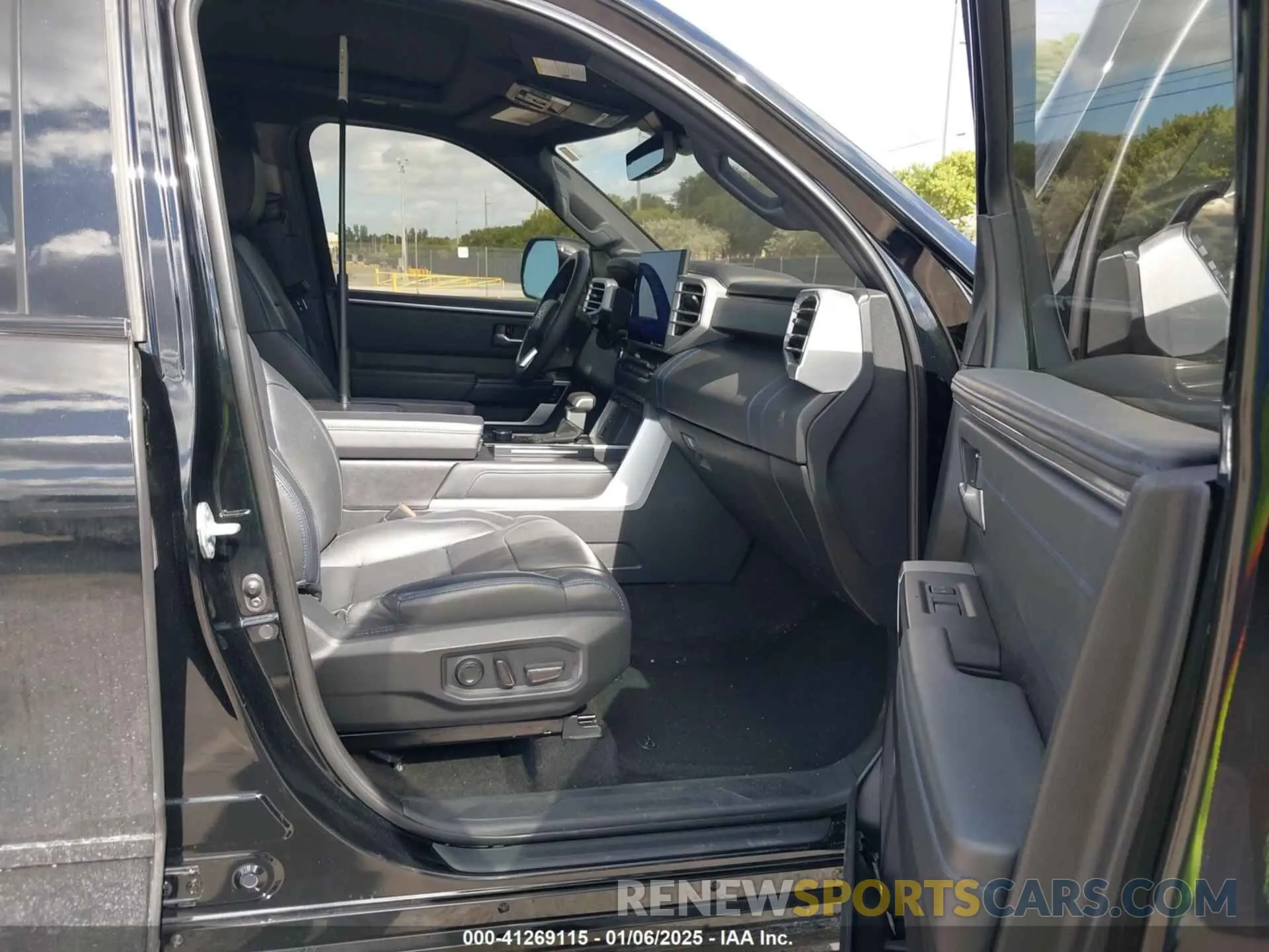5 fotografías del automóvil dañado 5TFNC5DB5PX032708 TOYOTA TUNDRA HYBRID 2023