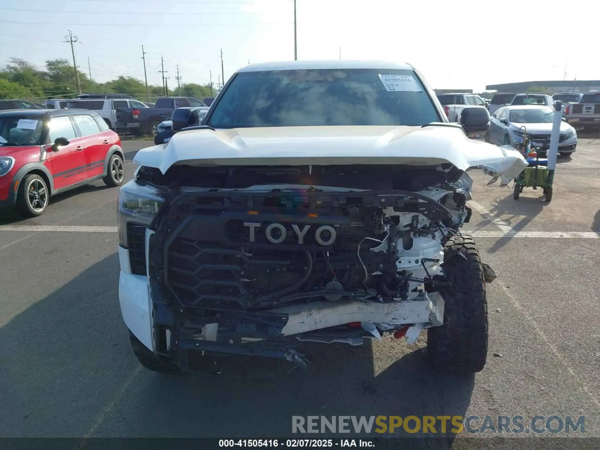 12 fotografías del automóvil dañado 5TFPC5DB7PX027499 TOYOTA TUNDRA HYBRID 2023
