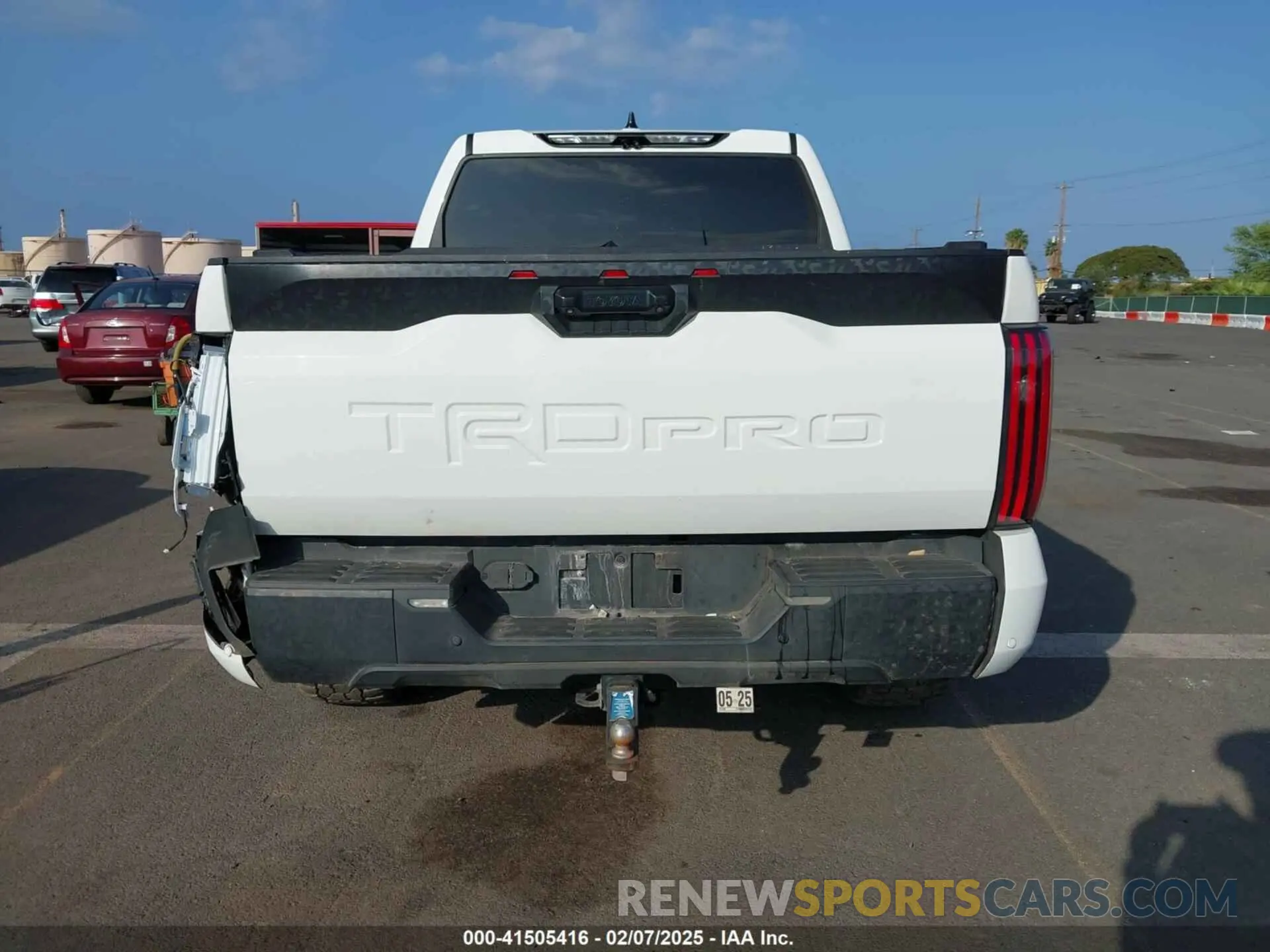 16 fotografías del automóvil dañado 5TFPC5DB7PX027499 TOYOTA TUNDRA HYBRID 2023