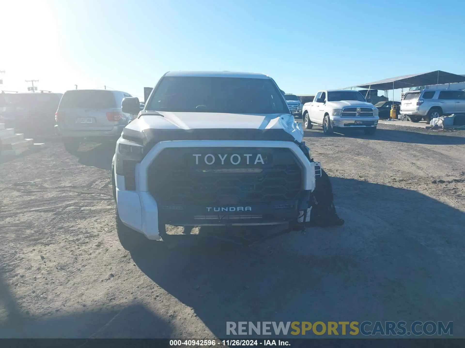 11 fotografías del automóvil dañado 5TFPC5DB8PX021761 TOYOTA TUNDRA HYBRID 2023