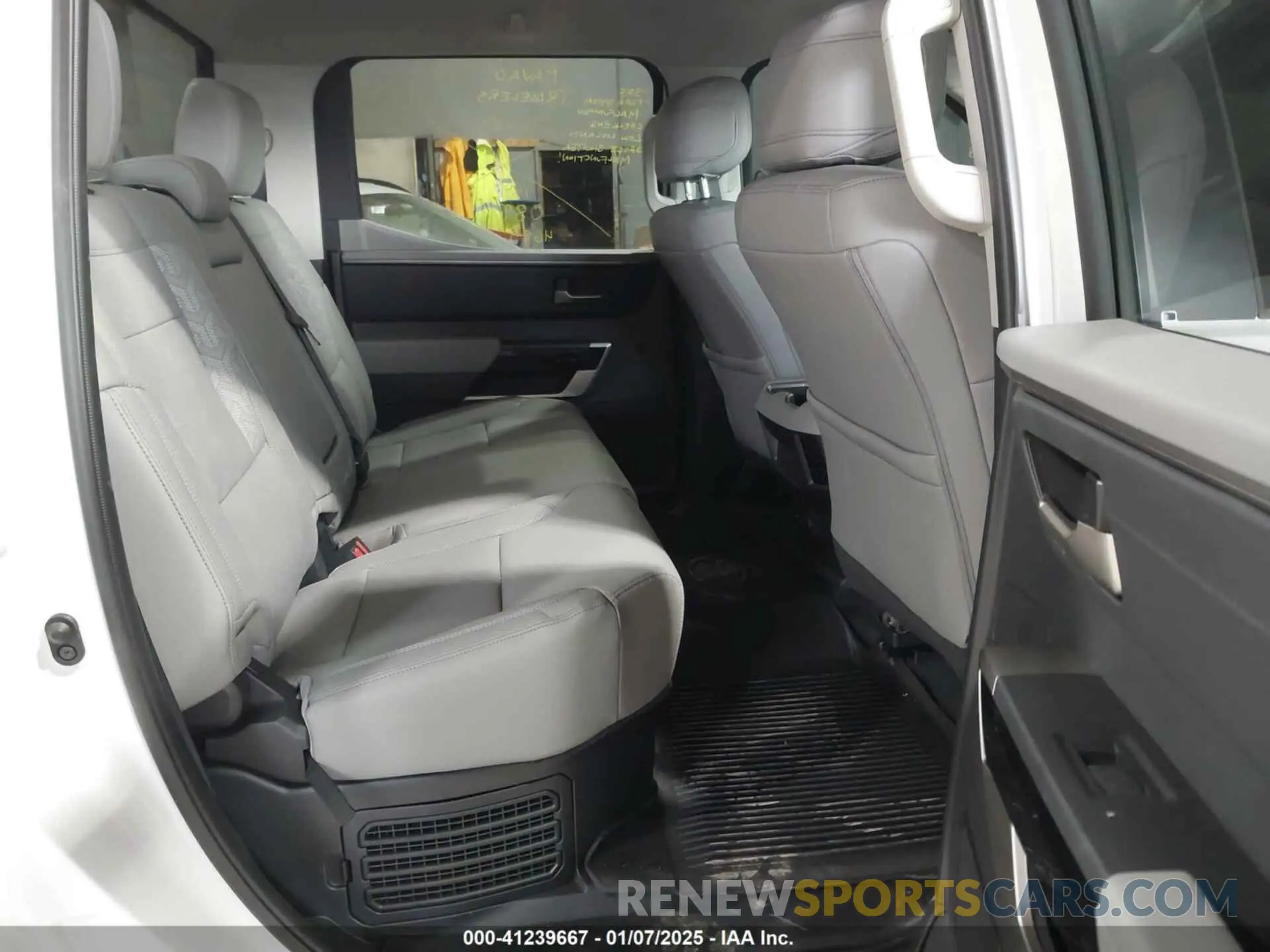 8 fotografías del automóvil dañado 5TFJC5DB2RX064095 TOYOTA TUNDRA HYBRID 2024