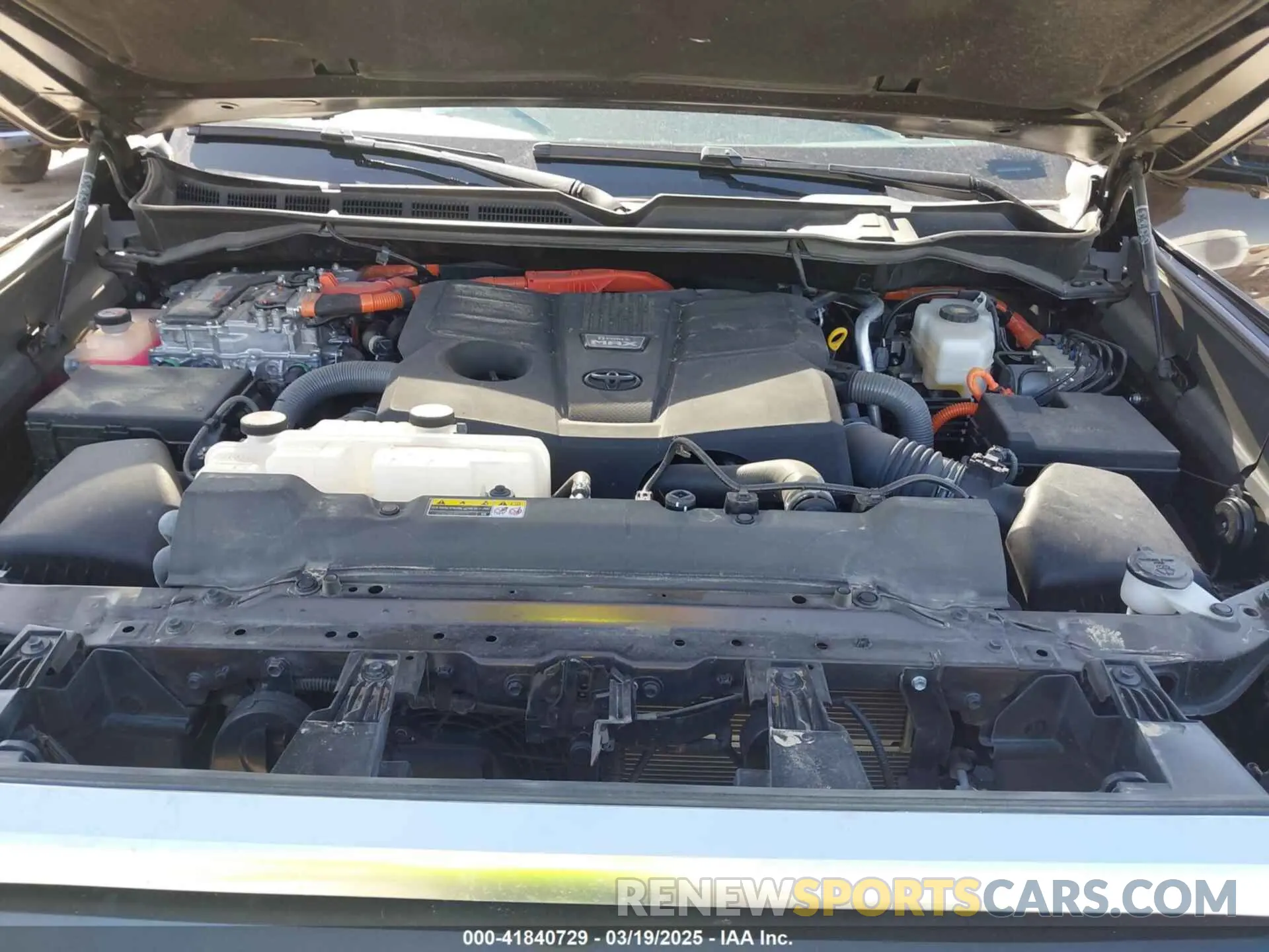 10 fotografías del automóvil dañado 5TFJC5DB7RX052637 TOYOTA TUNDRA HYBRID 2024