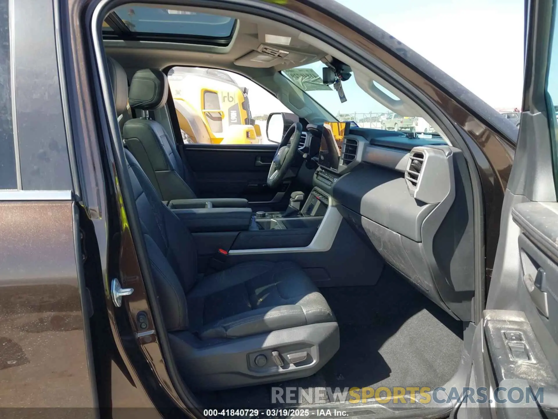 5 fotografías del automóvil dañado 5TFJC5DB7RX052637 TOYOTA TUNDRA HYBRID 2024