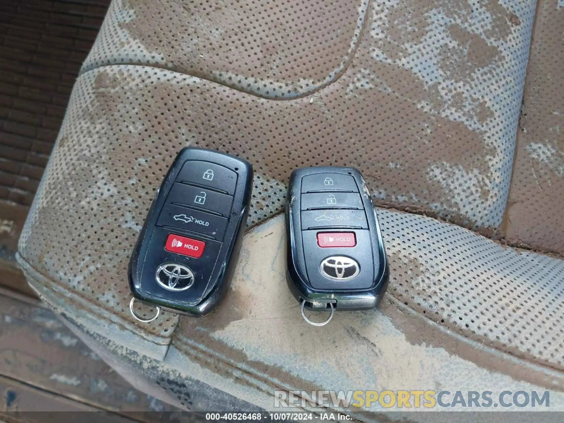 11 fotografías del automóvil dañado 5TFJC5DB9RX044247 TOYOTA TUNDRA HYBRID 2024
