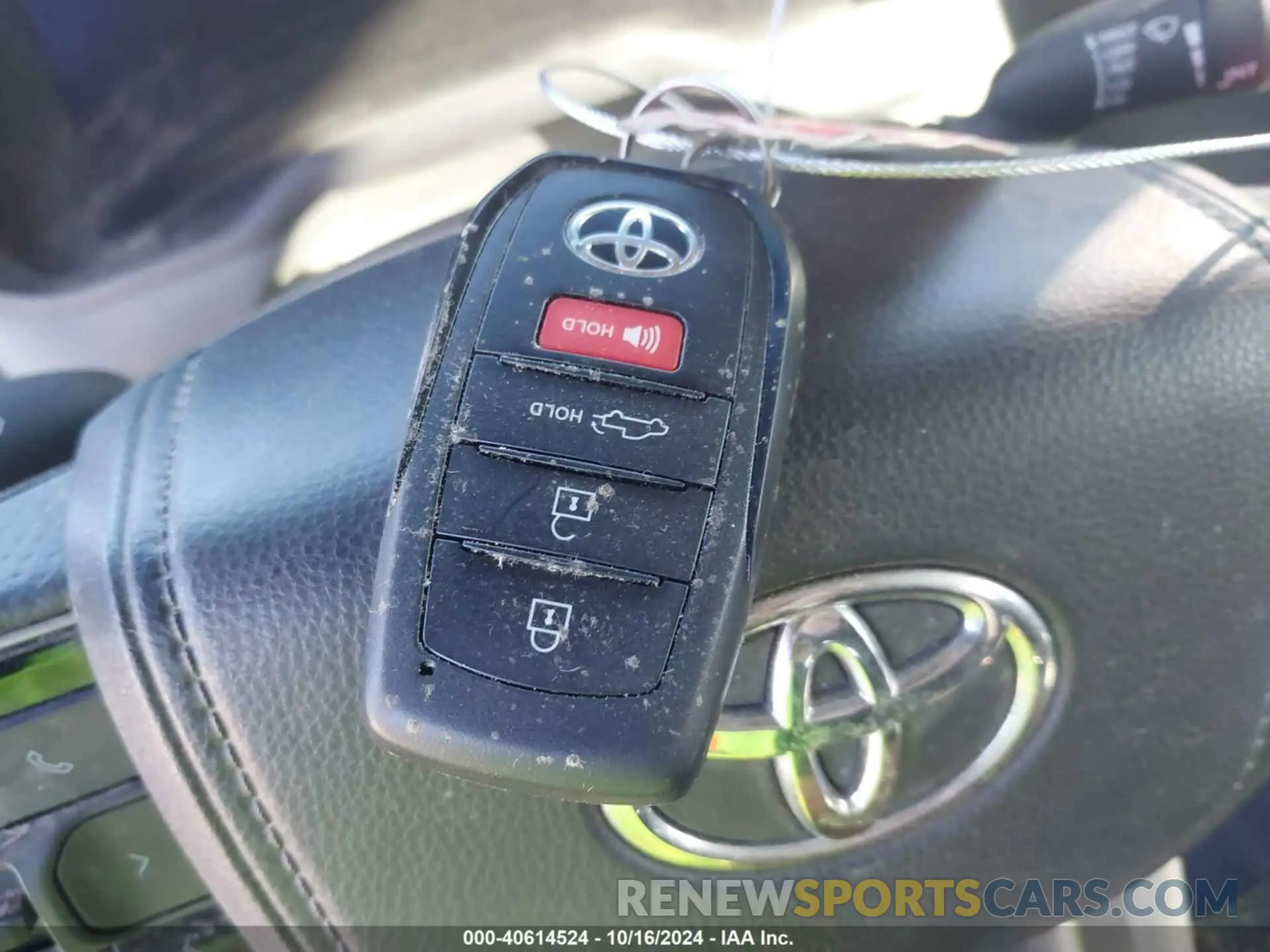 11 fotografías del automóvil dañado 5TFJC5DBXRX043379 TOYOTA TUNDRA HYBRID 2024