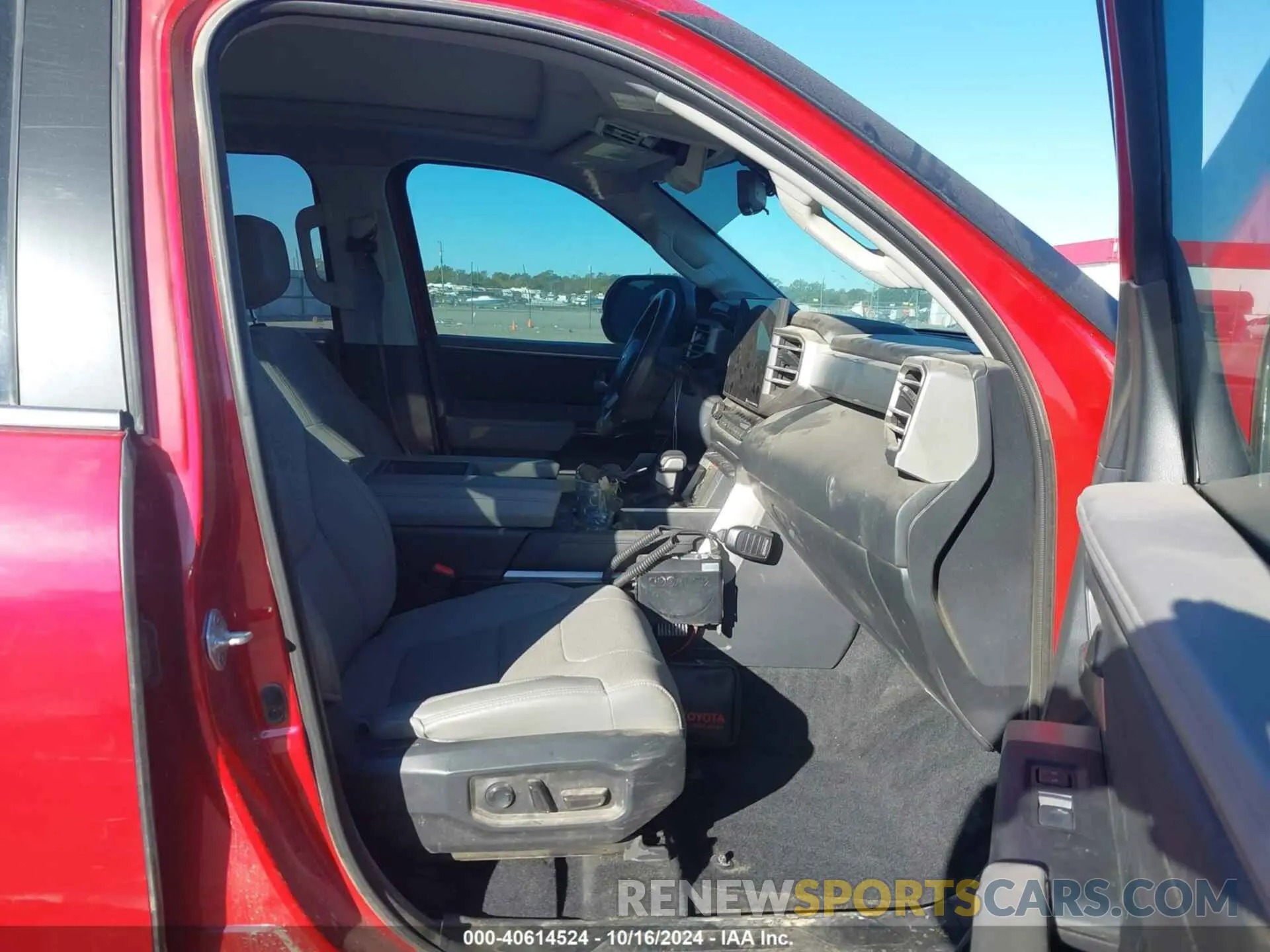 5 fotografías del automóvil dañado 5TFJC5DBXRX043379 TOYOTA TUNDRA HYBRID 2024