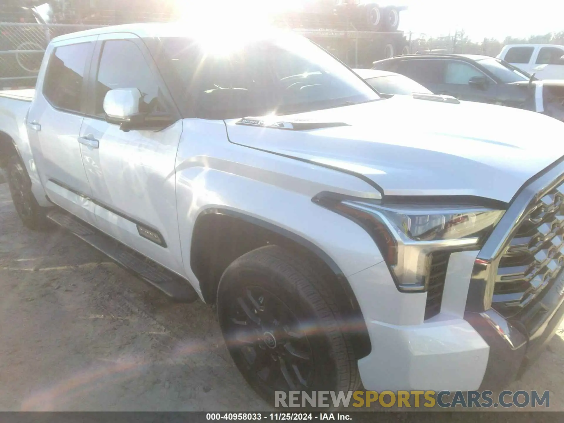 1 fotografías del automóvil dañado 5TFNC5DB8RX069142 TOYOTA TUNDRA HYBRID 2024