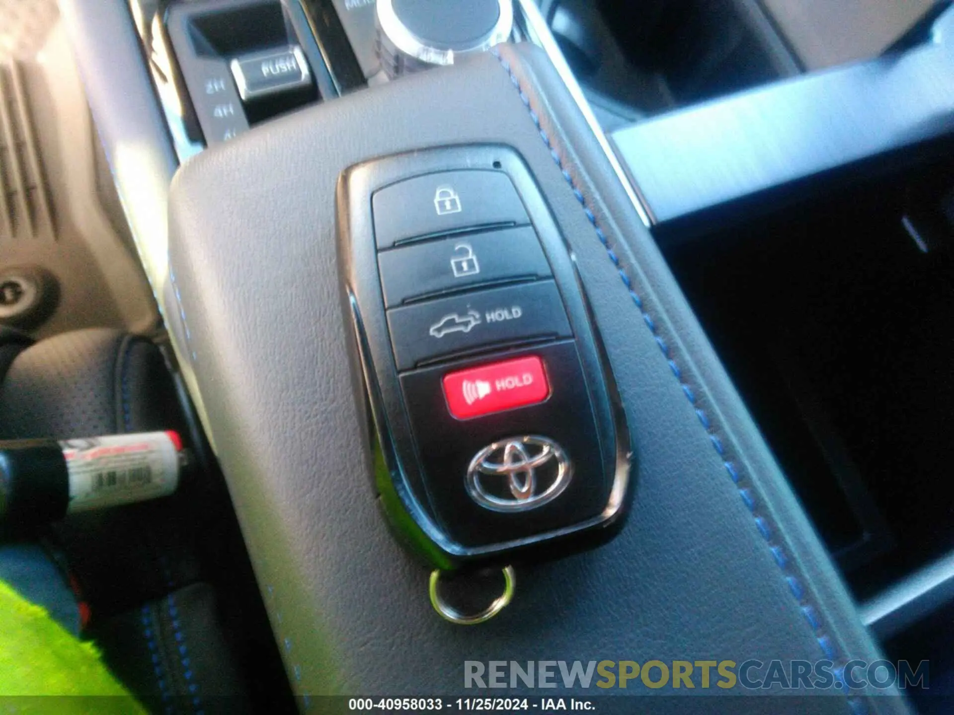 11 fotografías del automóvil dañado 5TFNC5DB8RX069142 TOYOTA TUNDRA HYBRID 2024