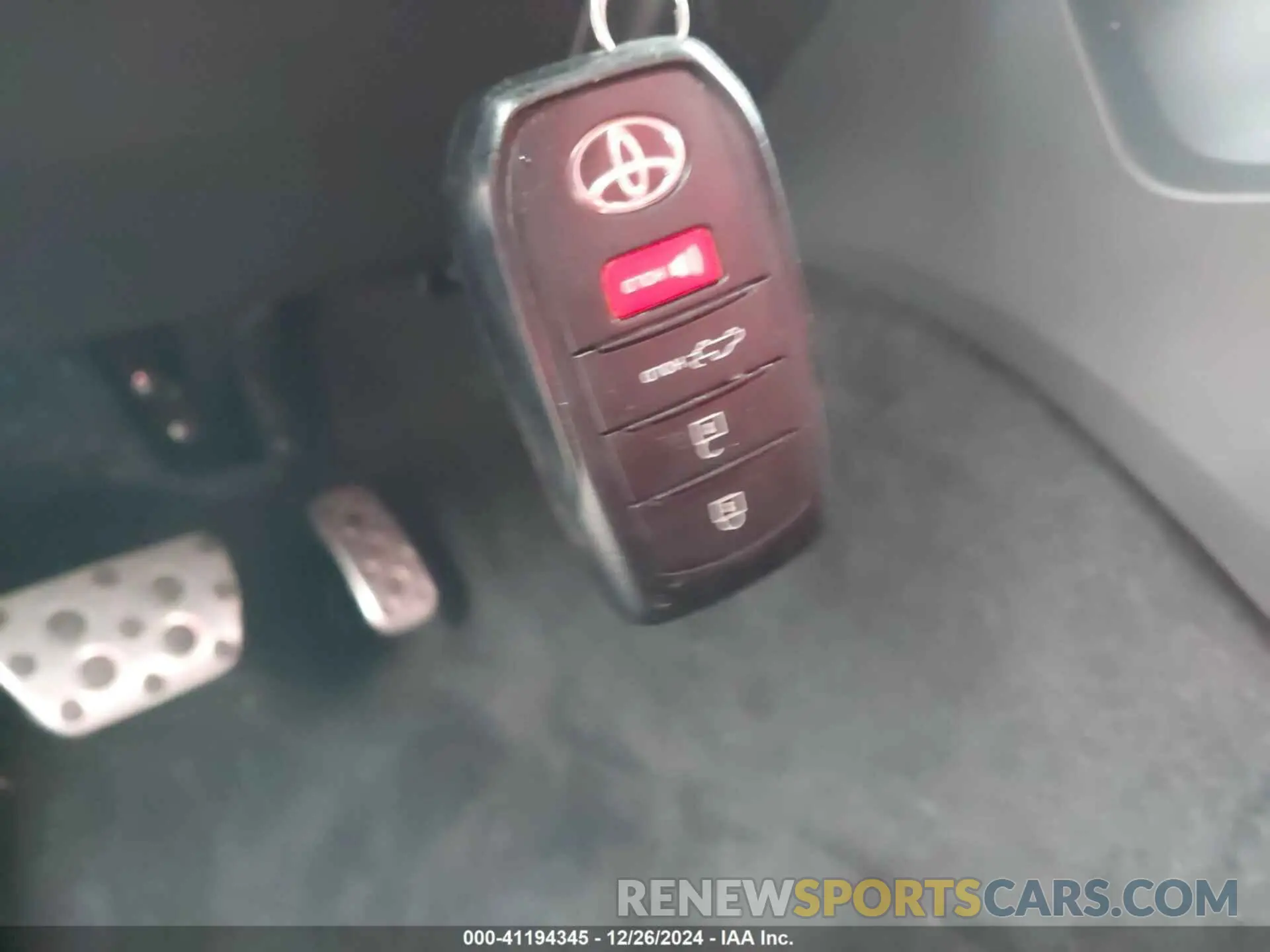 11 fotografías del automóvil dañado 5TFPC5DB9RX083723 TOYOTA TUNDRA HYBRID 2024