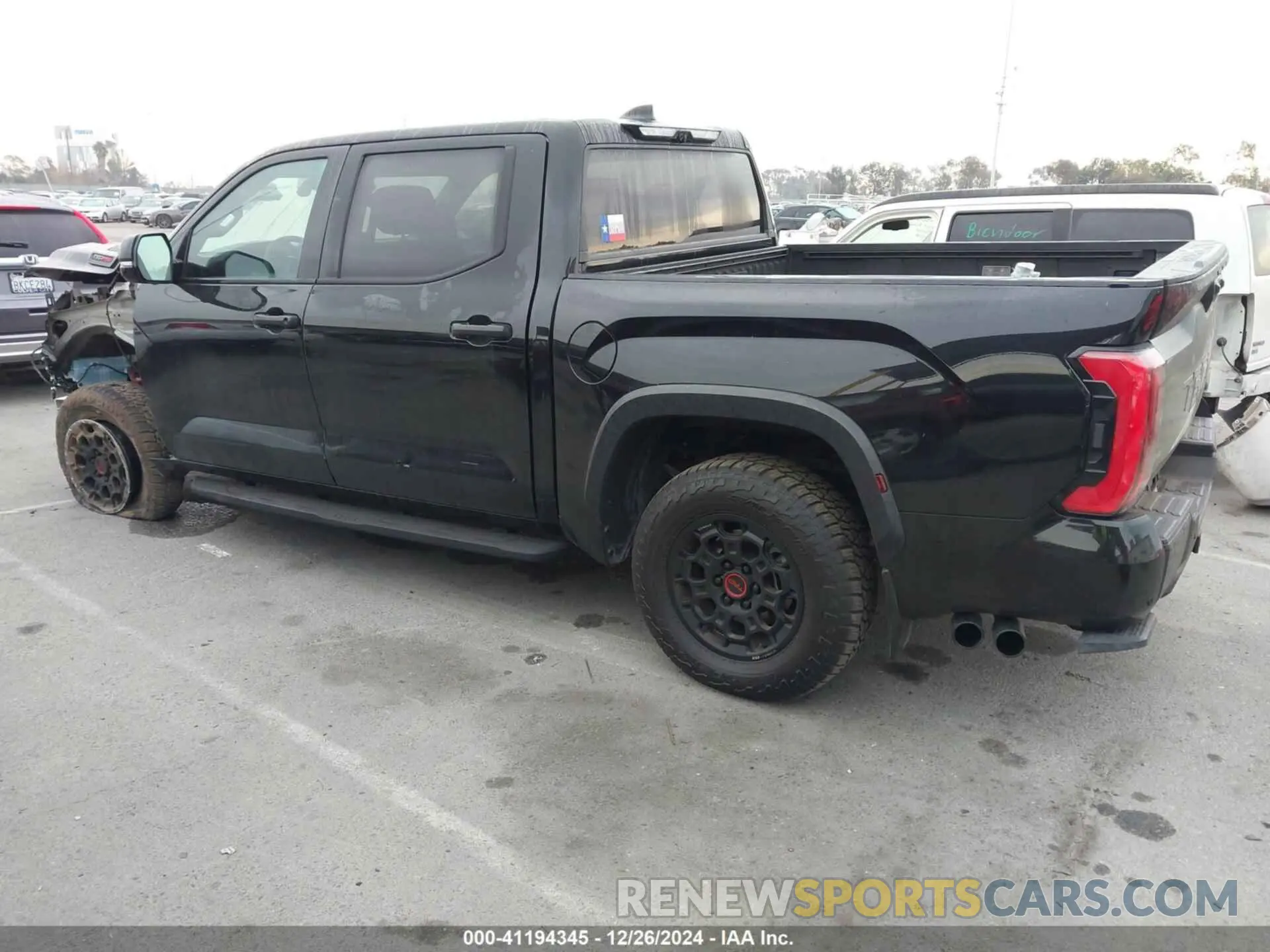 3 fotografías del automóvil dañado 5TFPC5DB9RX083723 TOYOTA TUNDRA HYBRID 2024