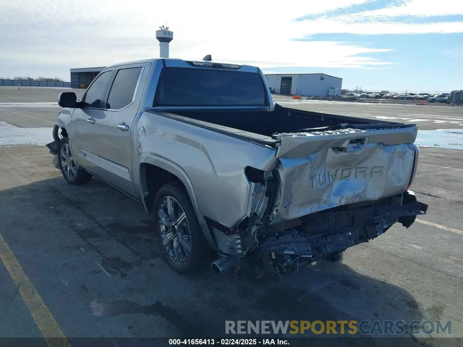 18 fotografías del automóvil dañado 5TFVC5DB9RX055993 TOYOTA TUNDRA HYBRID 2024