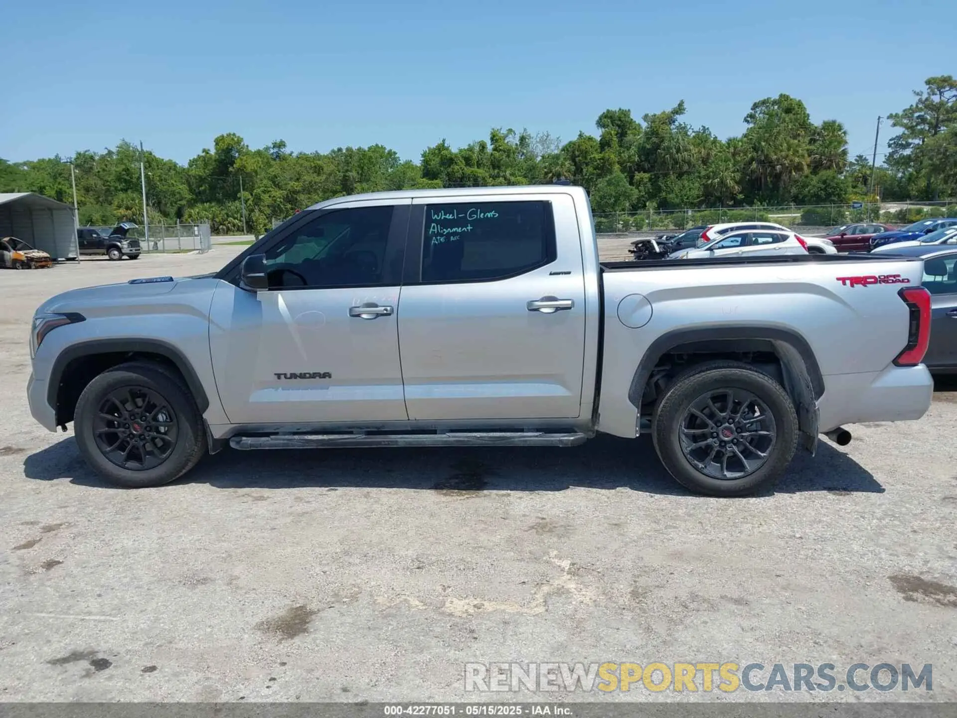 15 fotografías del automóvil dañado 5TFWC5AB7RX003125 TOYOTA TUNDRA HYBRID 2024